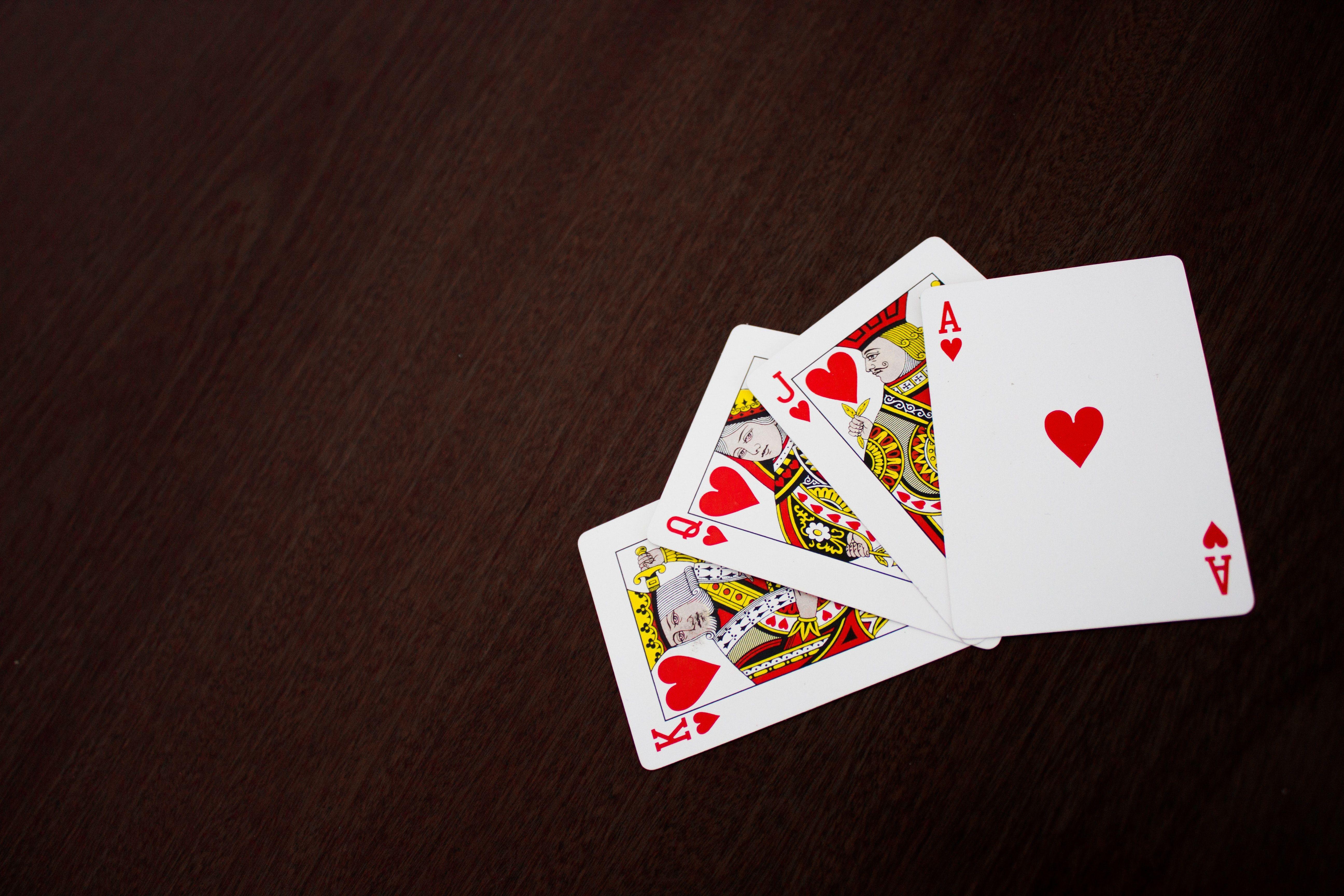 5184x3456 King Of Hearts Wallpaper