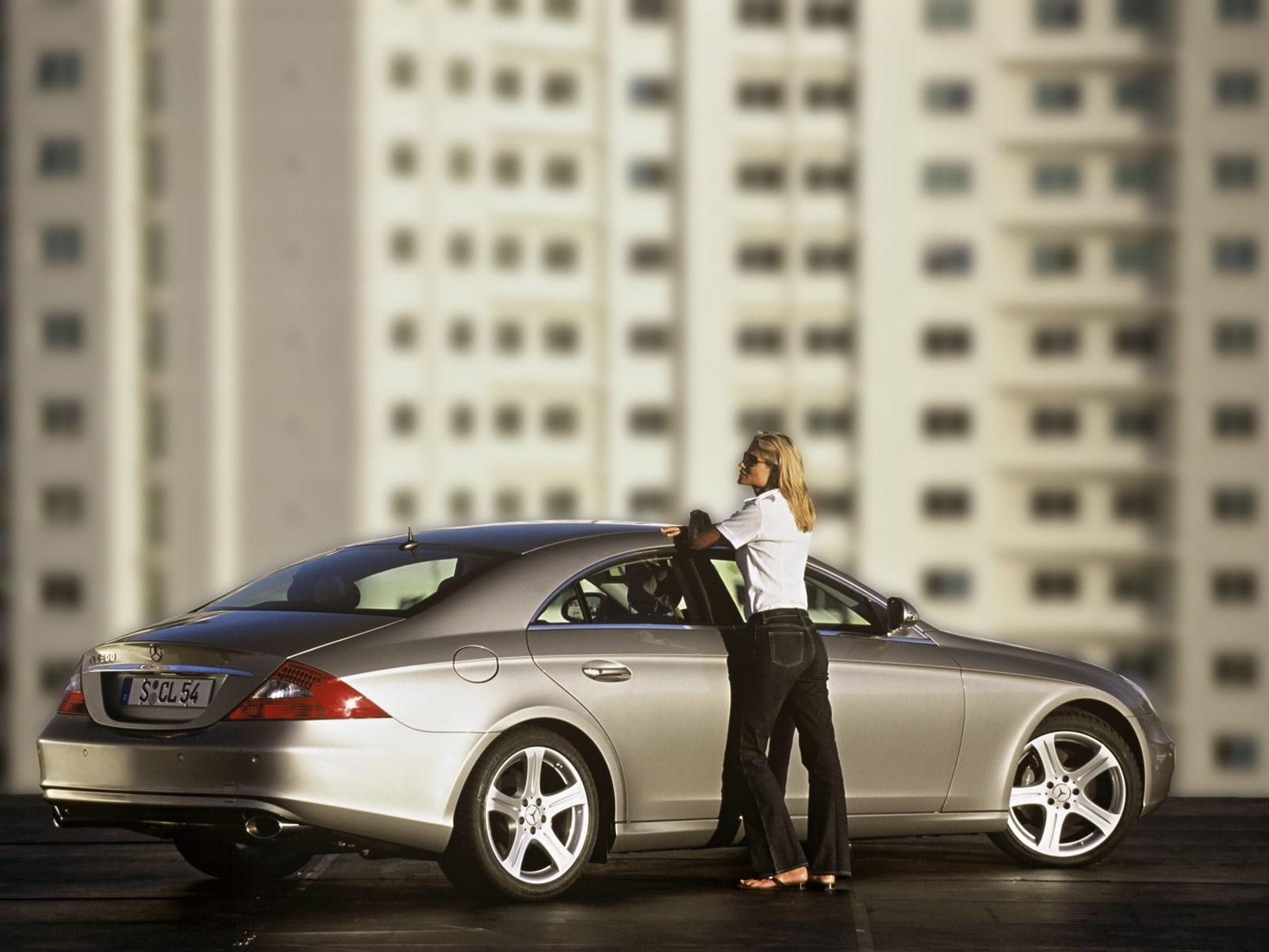 1600x1200 Mercedes Benz CLS HD