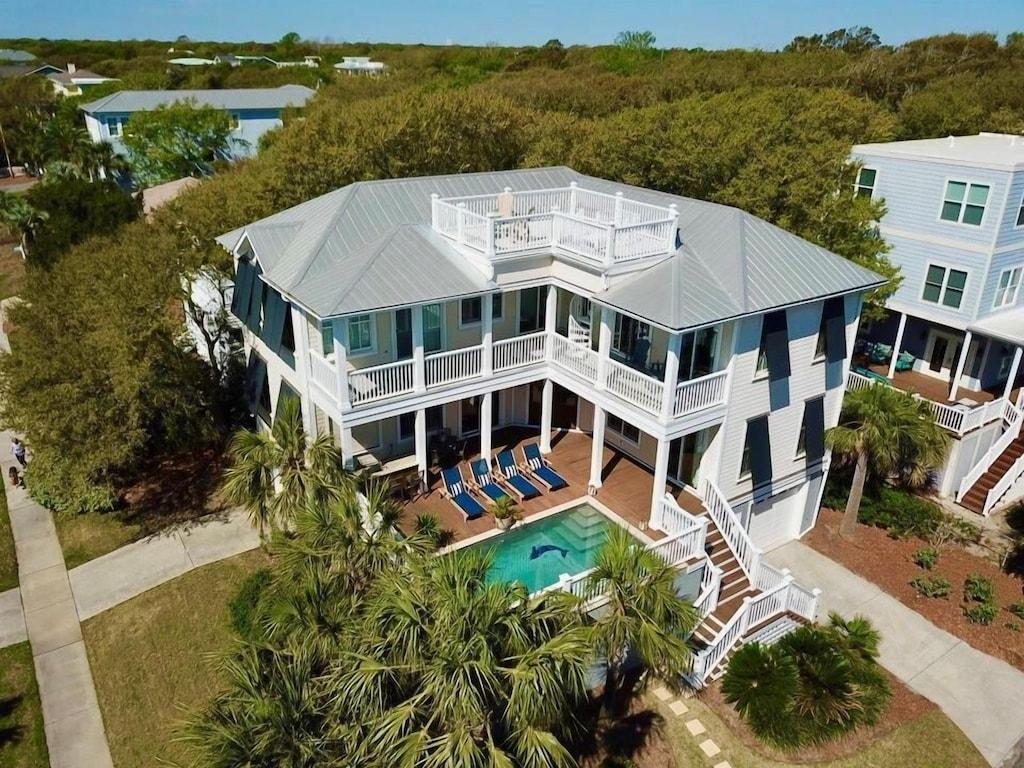 1024x768 Luxury Home, Private Pool Spring Stays available! of Palms