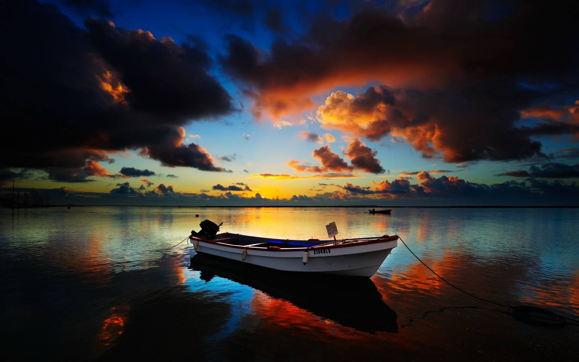 1920x1200 Boat Wallpaper