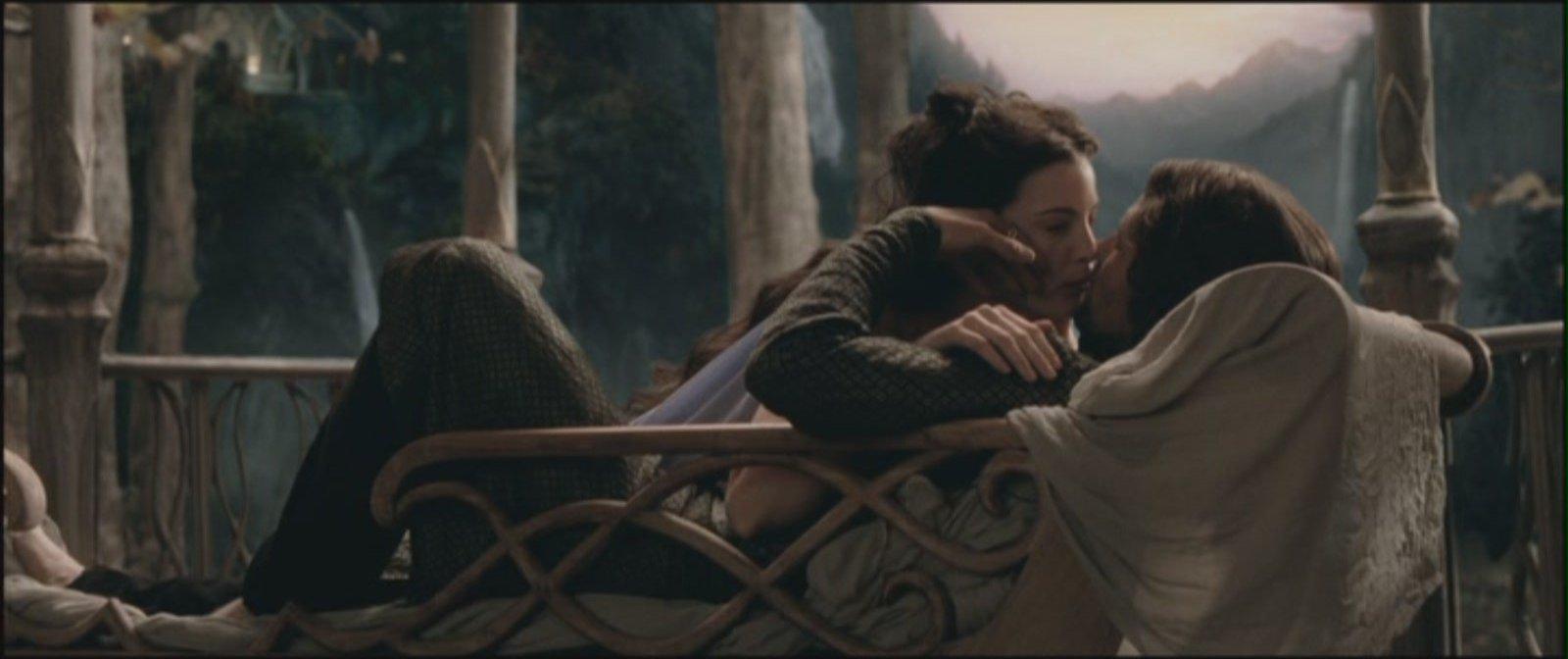 1600x672 Arwen and Aragorn of the Rings Two Towers and Arwen Image