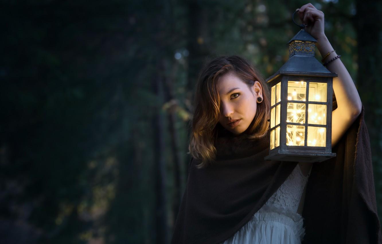 1332x850 Wallpaper girl, lamp, portrait image for desktop, section девушки