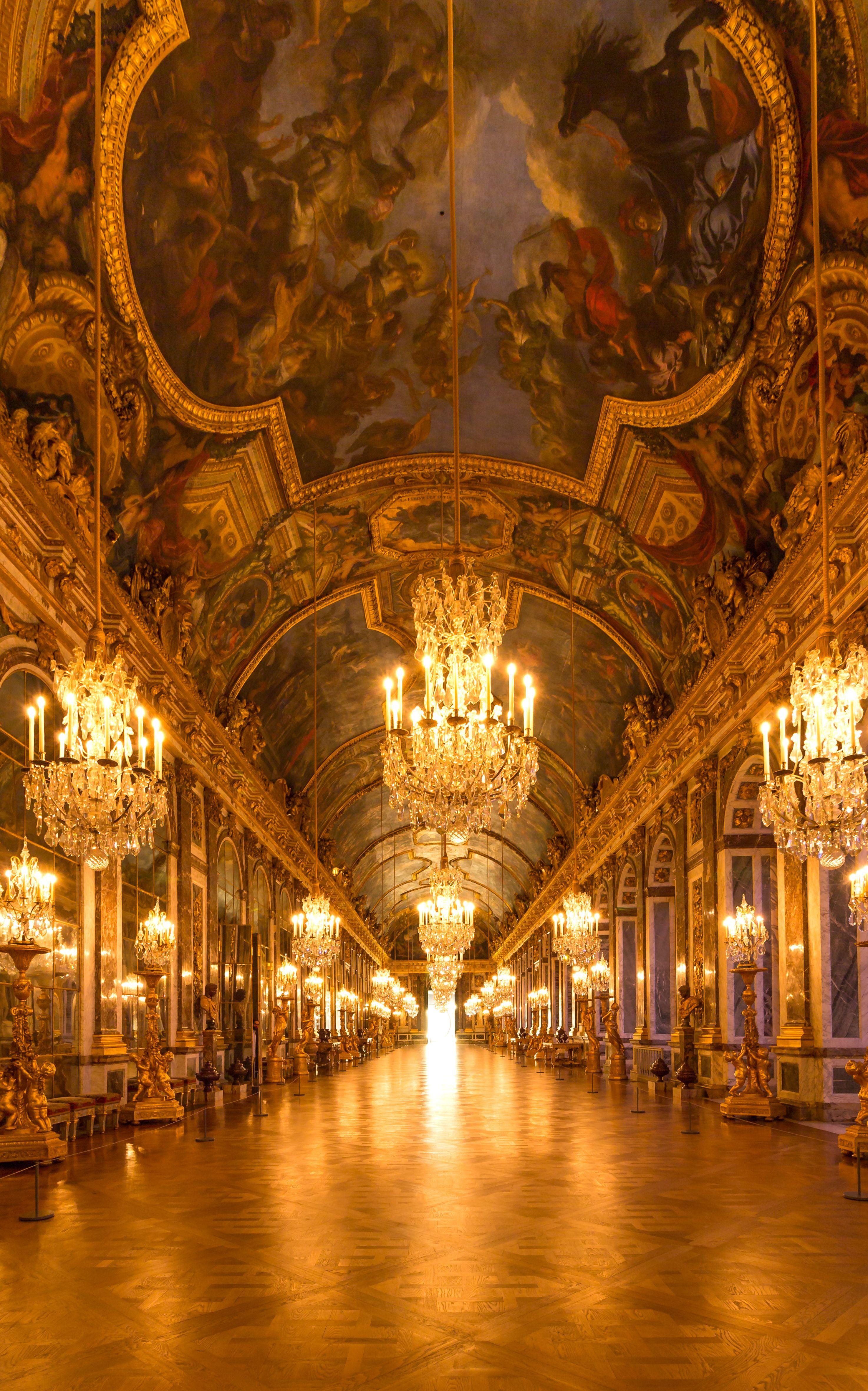 2948x4722 Paris Palace Wallpaper