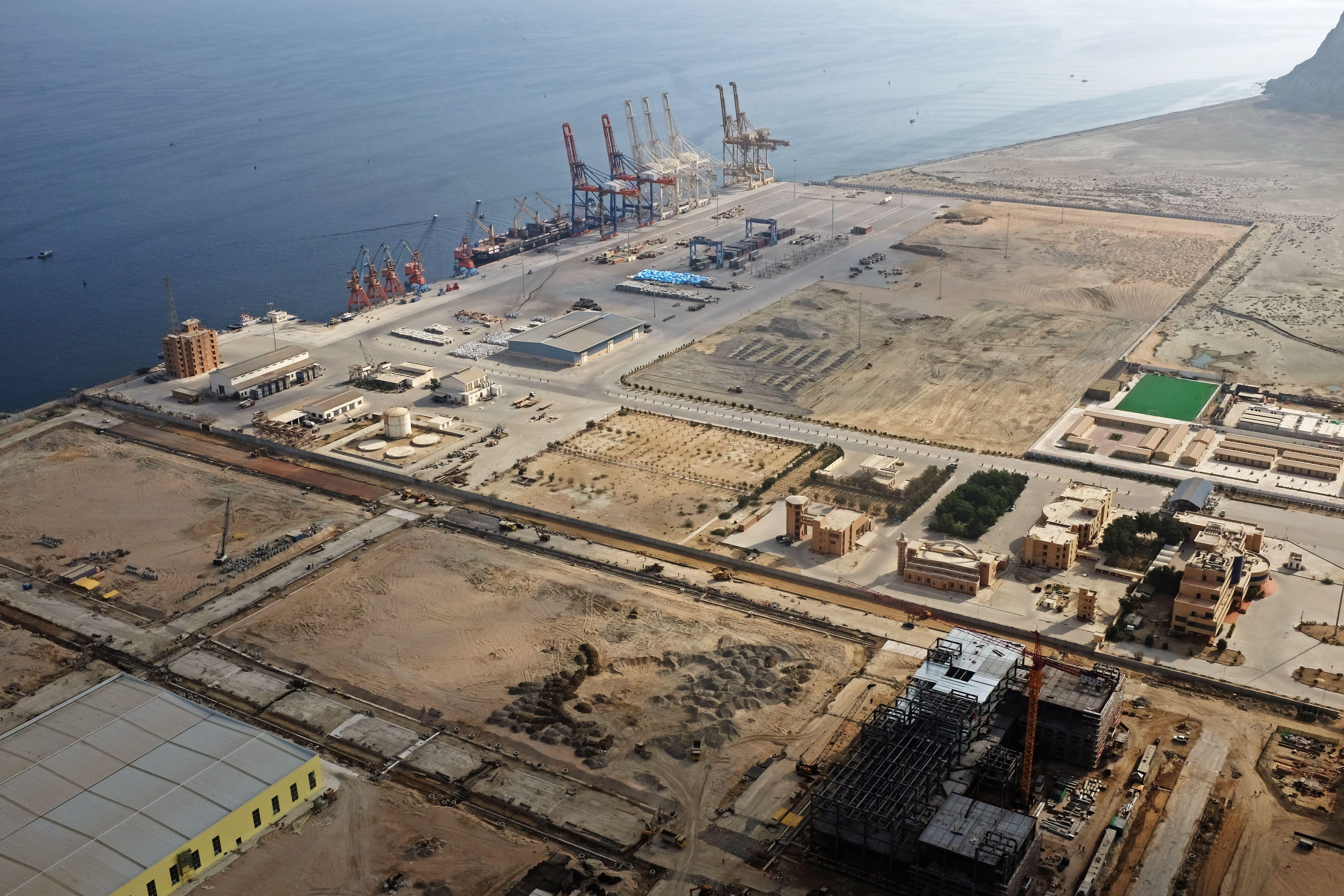 4896x3264 Saudi Arabia to set up $10 billion oil refinery in Pakistan