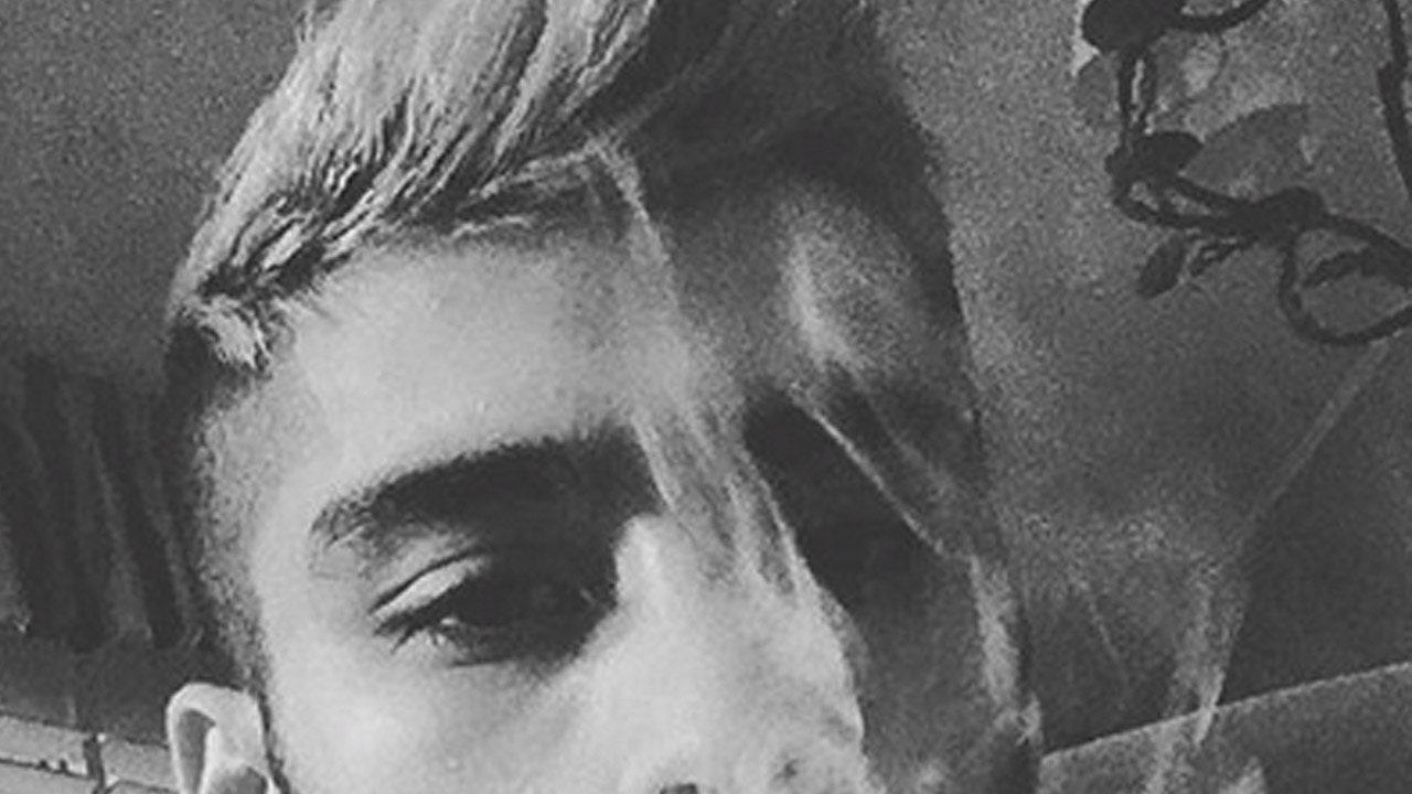 1280x720 Zayn Malik Smoking Picture on Instagram