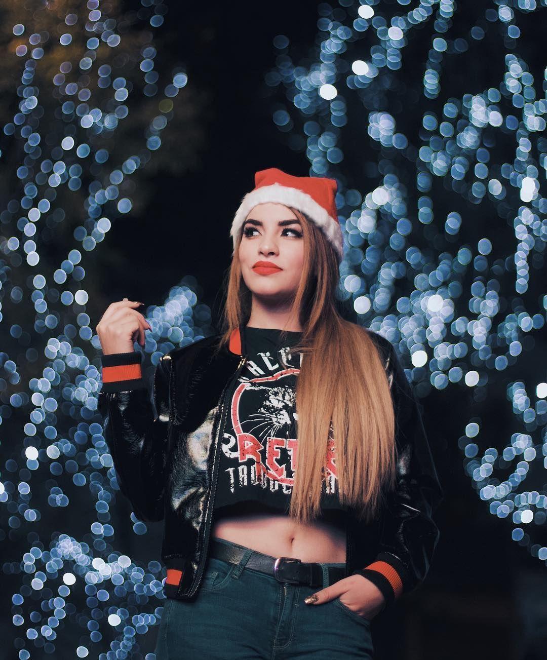 1080x1303 Kimberly Loaiza Wallpaper