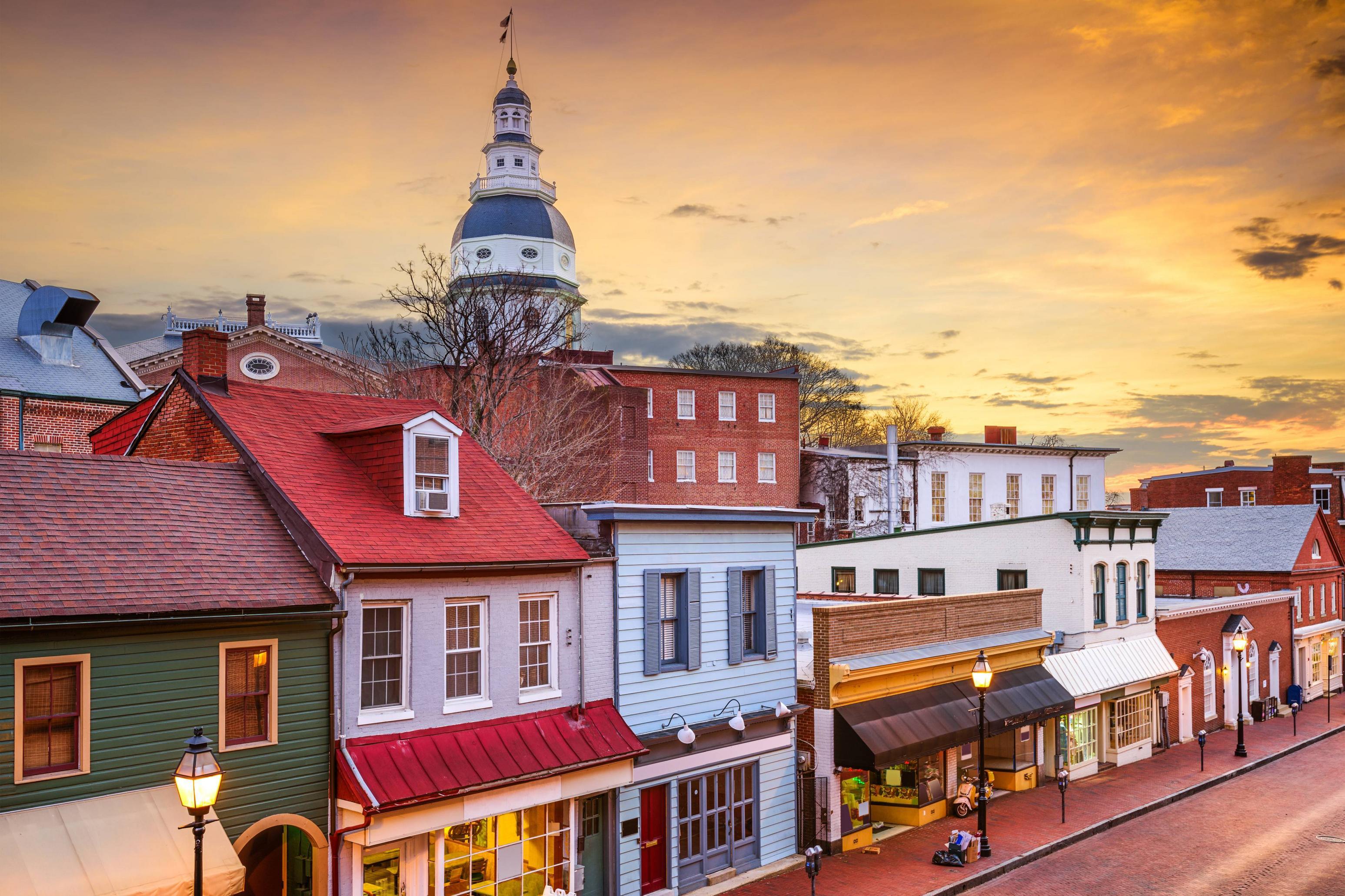 3094x2062 Best Fall Activities in Annapolis Flyer Cab