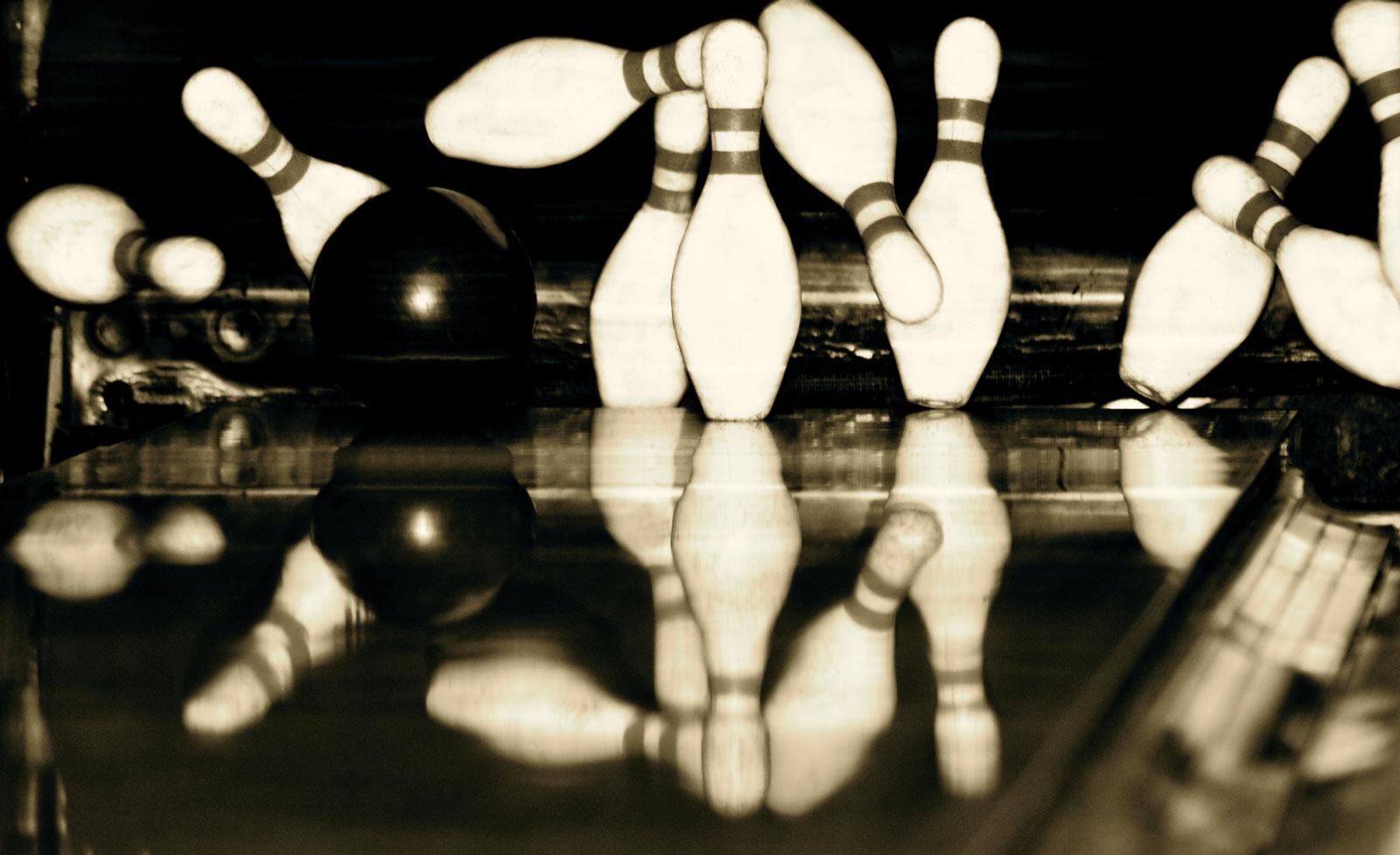 Retro Bowling Wallpapers - Top Free Retro Bowling Backgrounds
