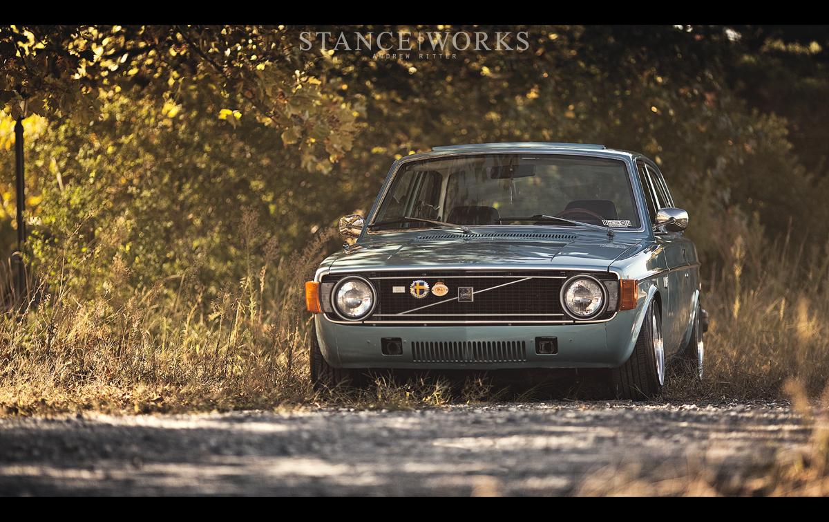 1200x755 Volvo 142 GL Wallpaper