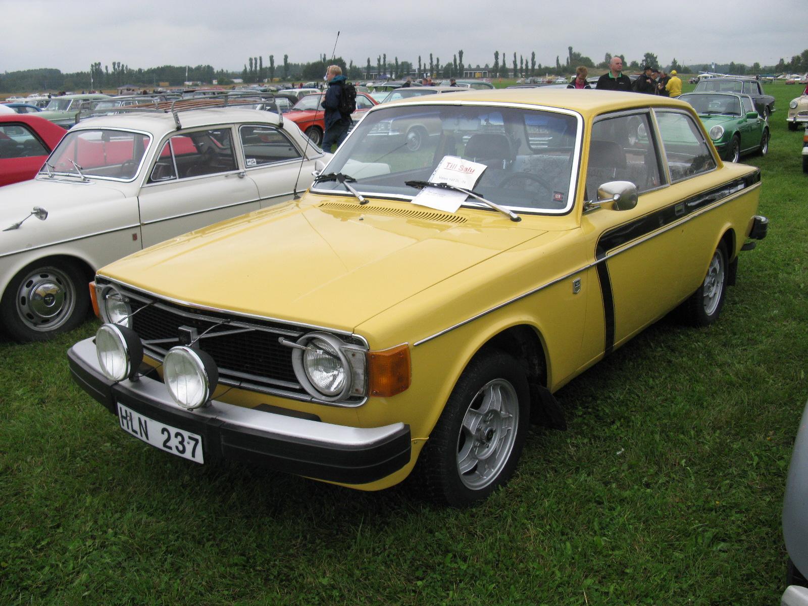 1600x1200 Volvo