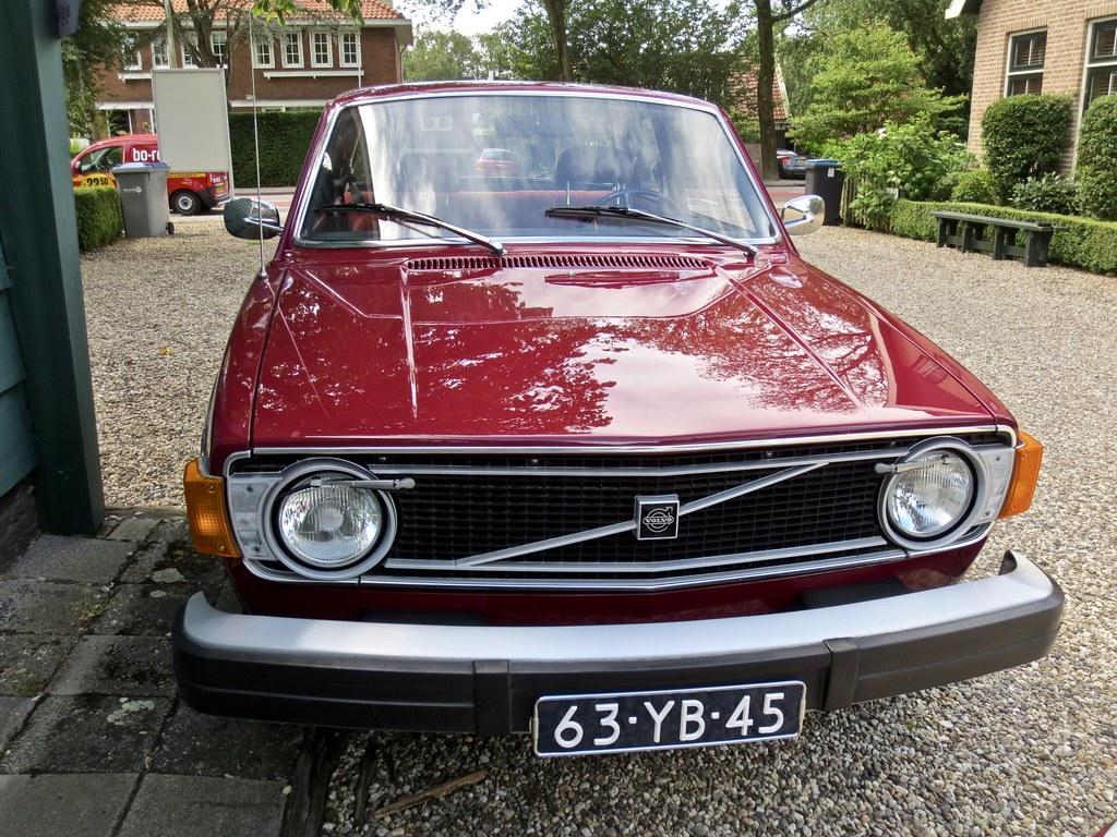 1024x768 VOLVO 142 DeLuxe. The New 140 Series Was Designed By J
