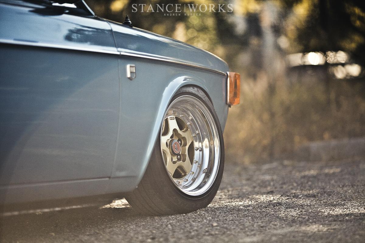1200x800 Volvo 142 GL Wallpaper
