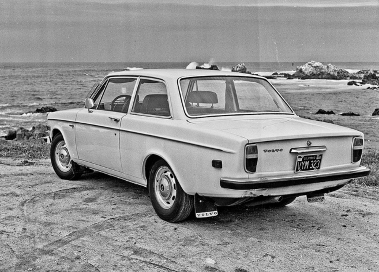 1280x918 TopWorldAuto >> Photo of Volvo 142