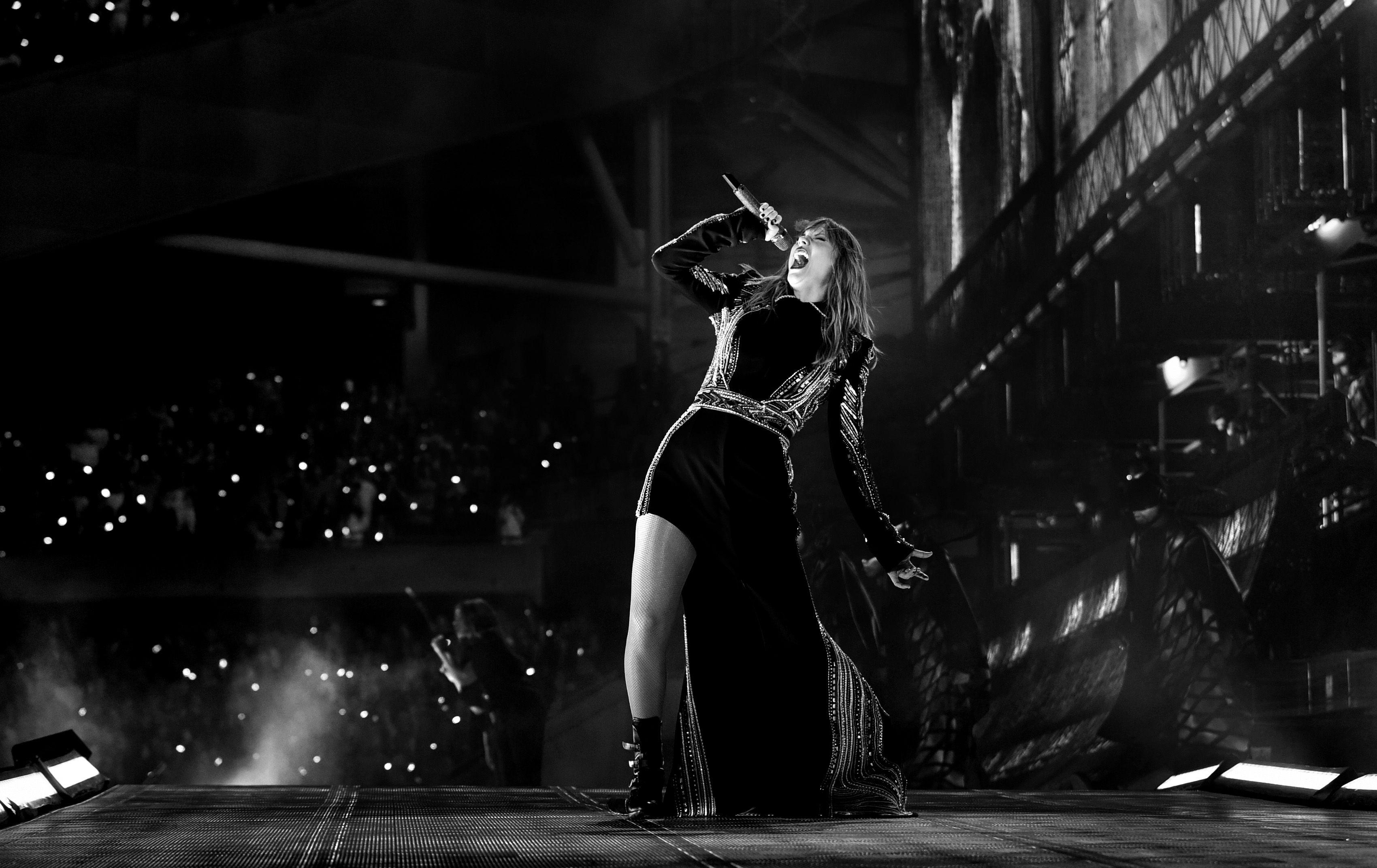 3400x2144 Taylor Swift Wallpaper:3400x2144