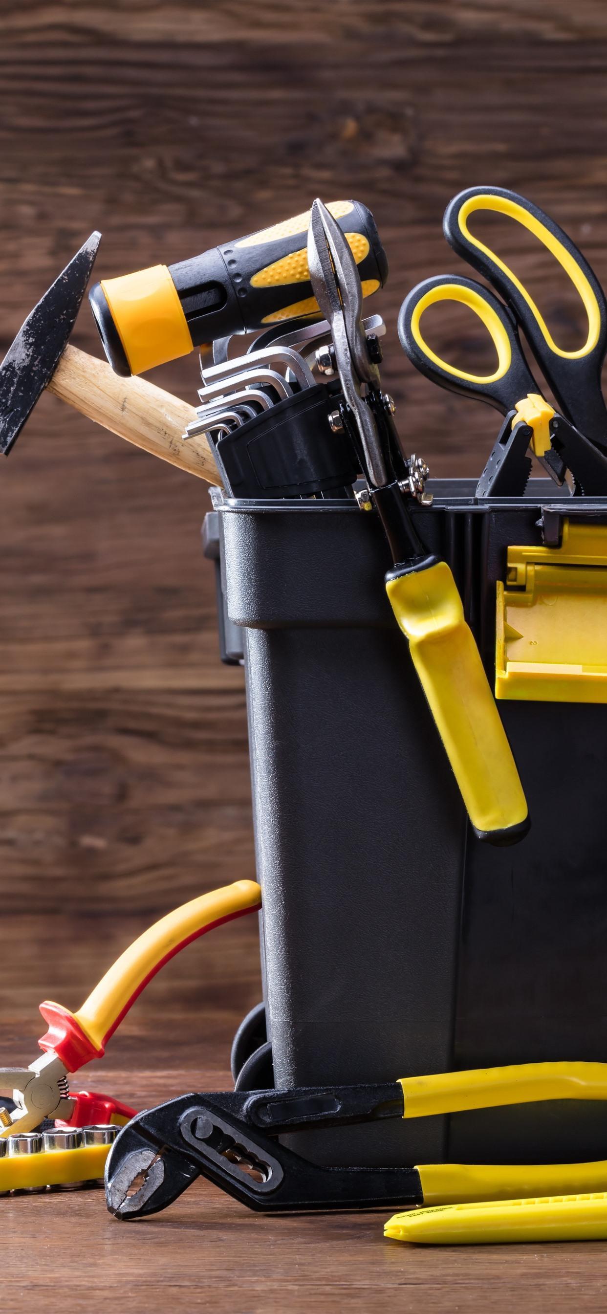 1242x2688 Toolbox Wallpaper