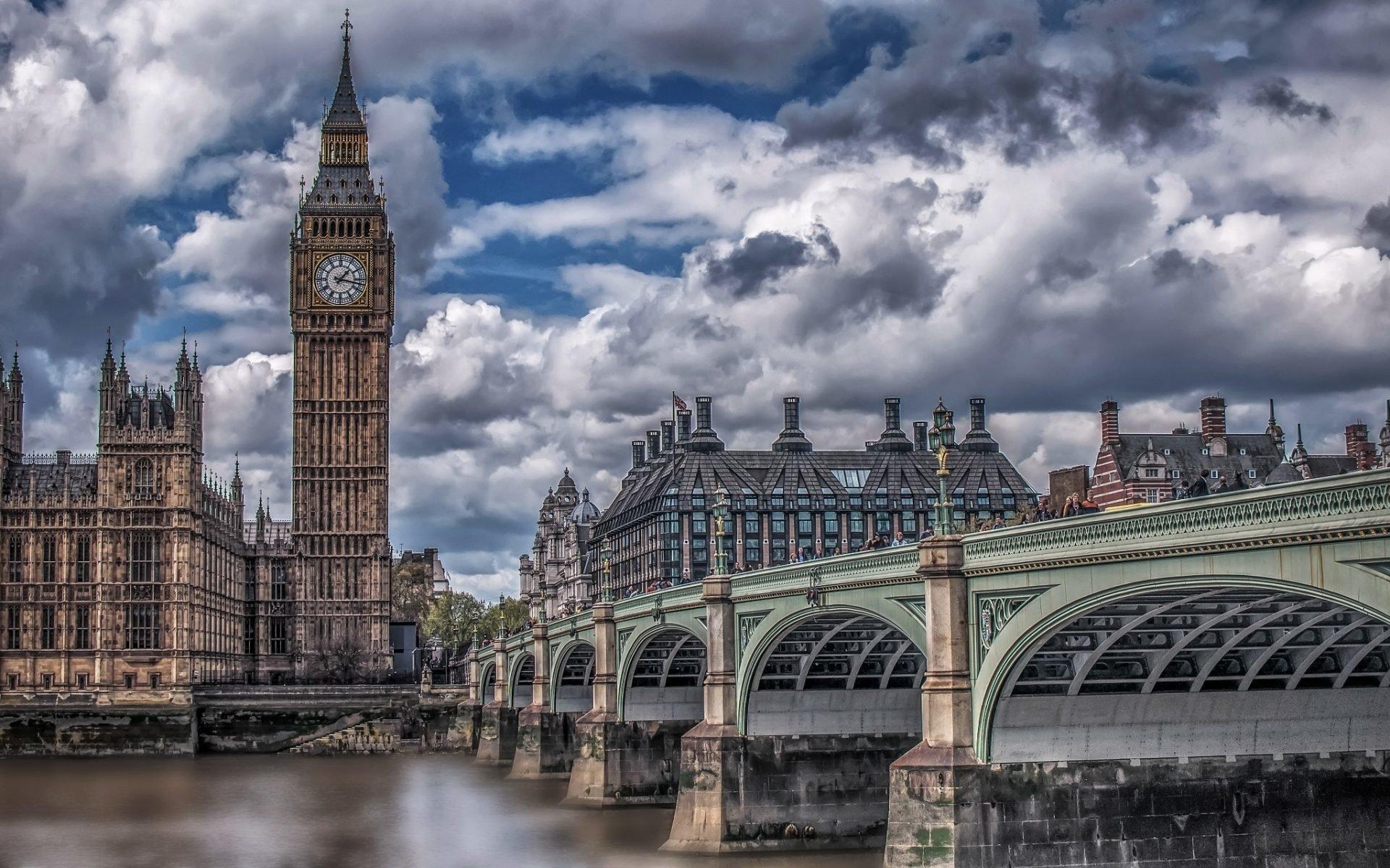 1920x1200 Big Ben on a Cloudy Day HD Wallpaper