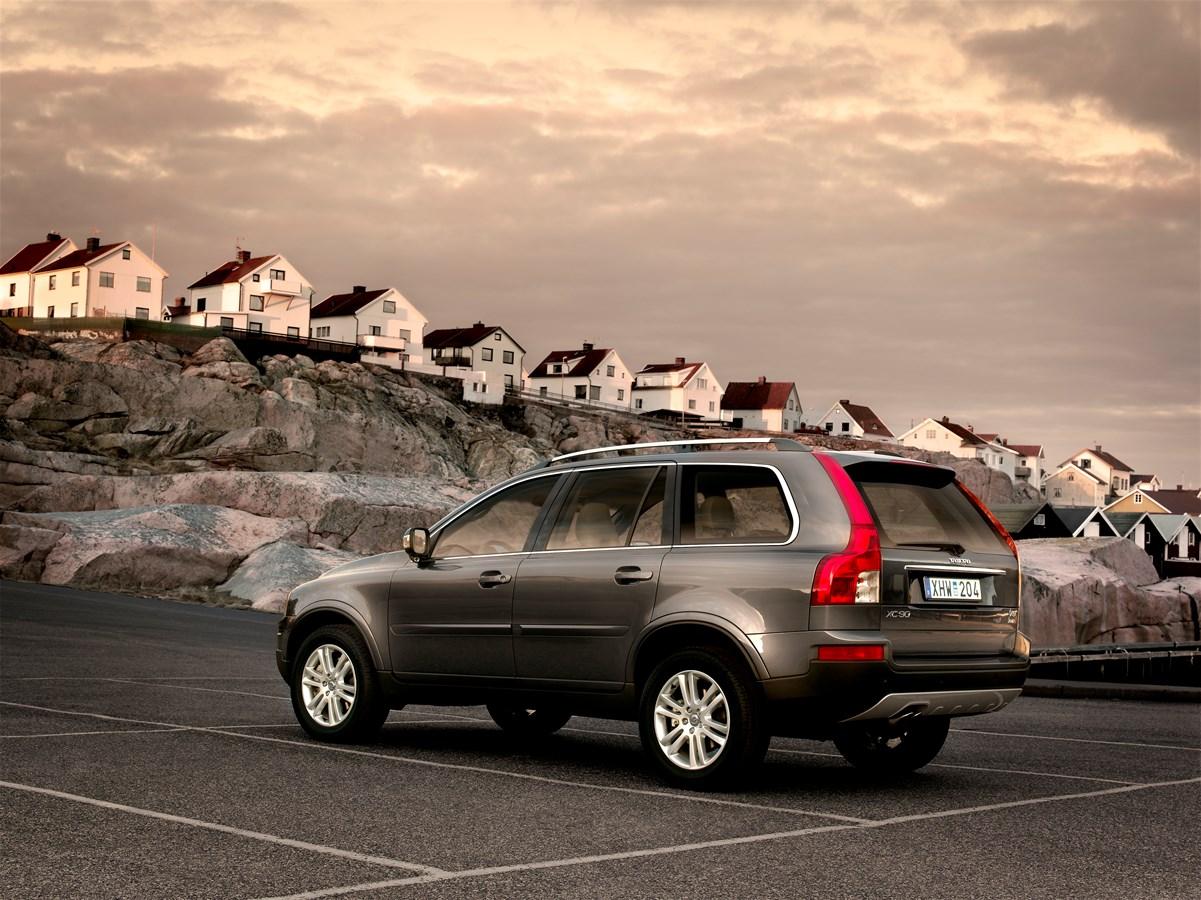 1201x900 Volvo XC90 V8 Cars Global Media Newsroom
