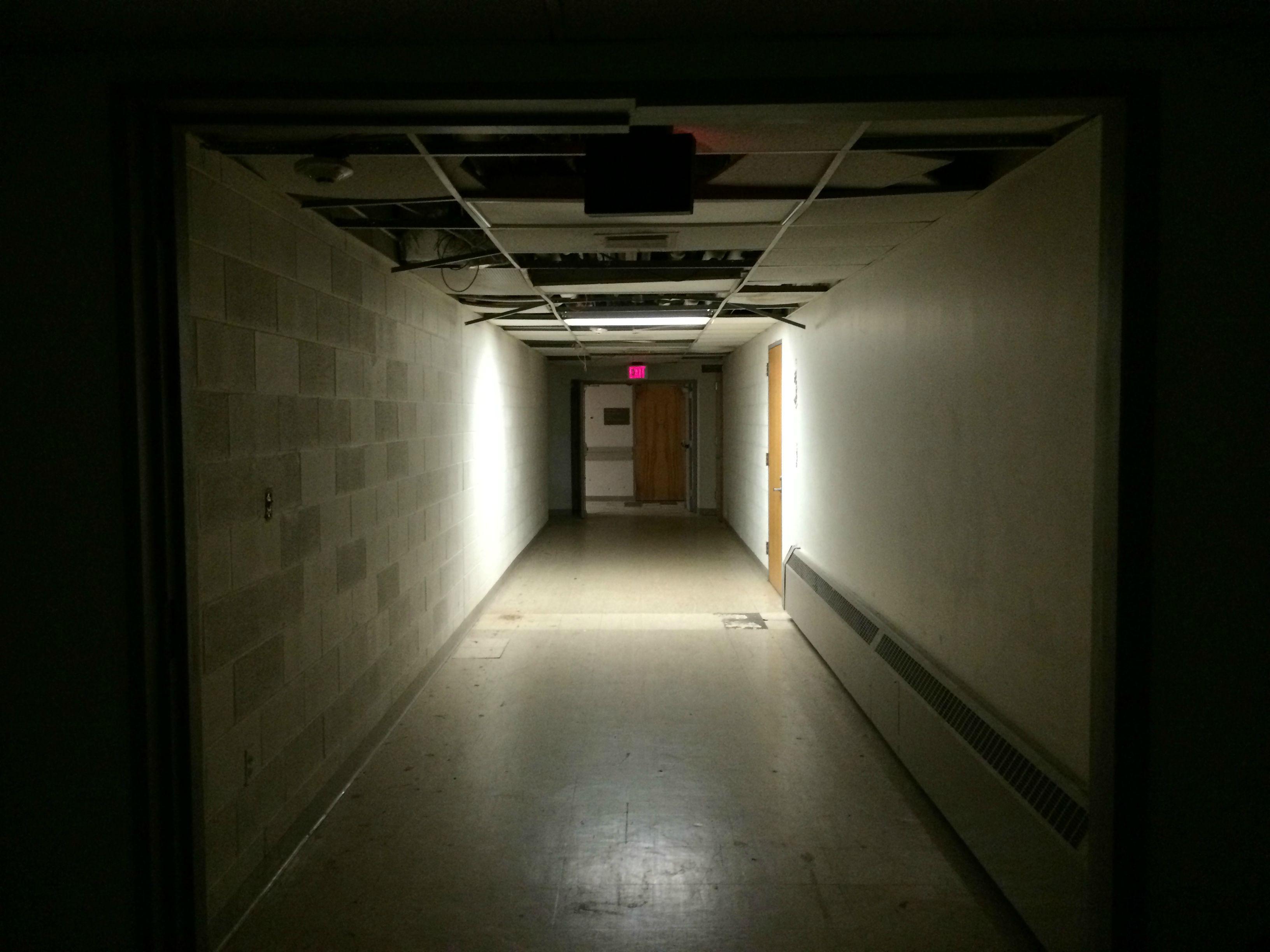 3264x2448 Creepy Hospital Wallpaper