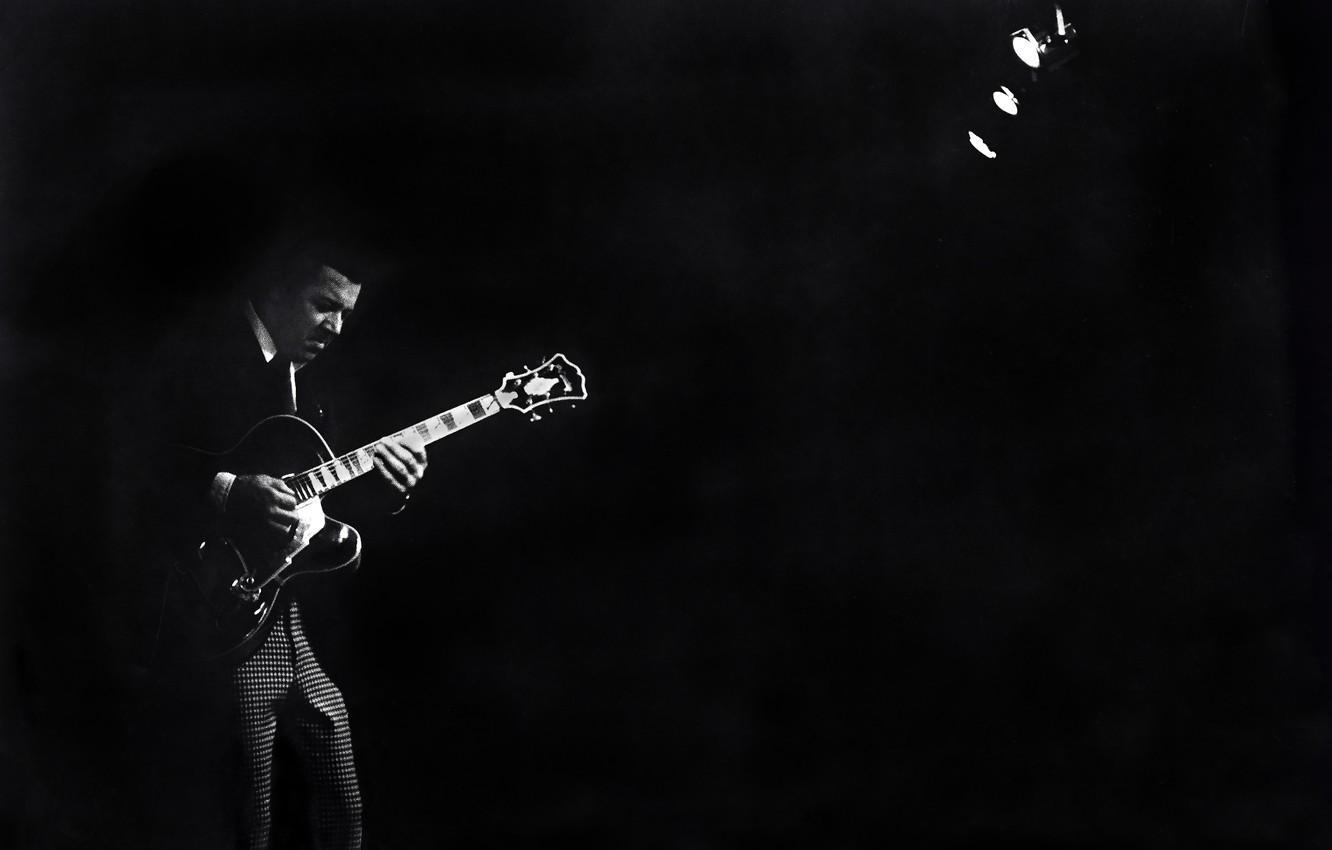 1332x850 Wallpaper light, music, scene, guitar, jazz, guitarist, musician, jazz musician, Kenny Burrell image for desktop, section музыка