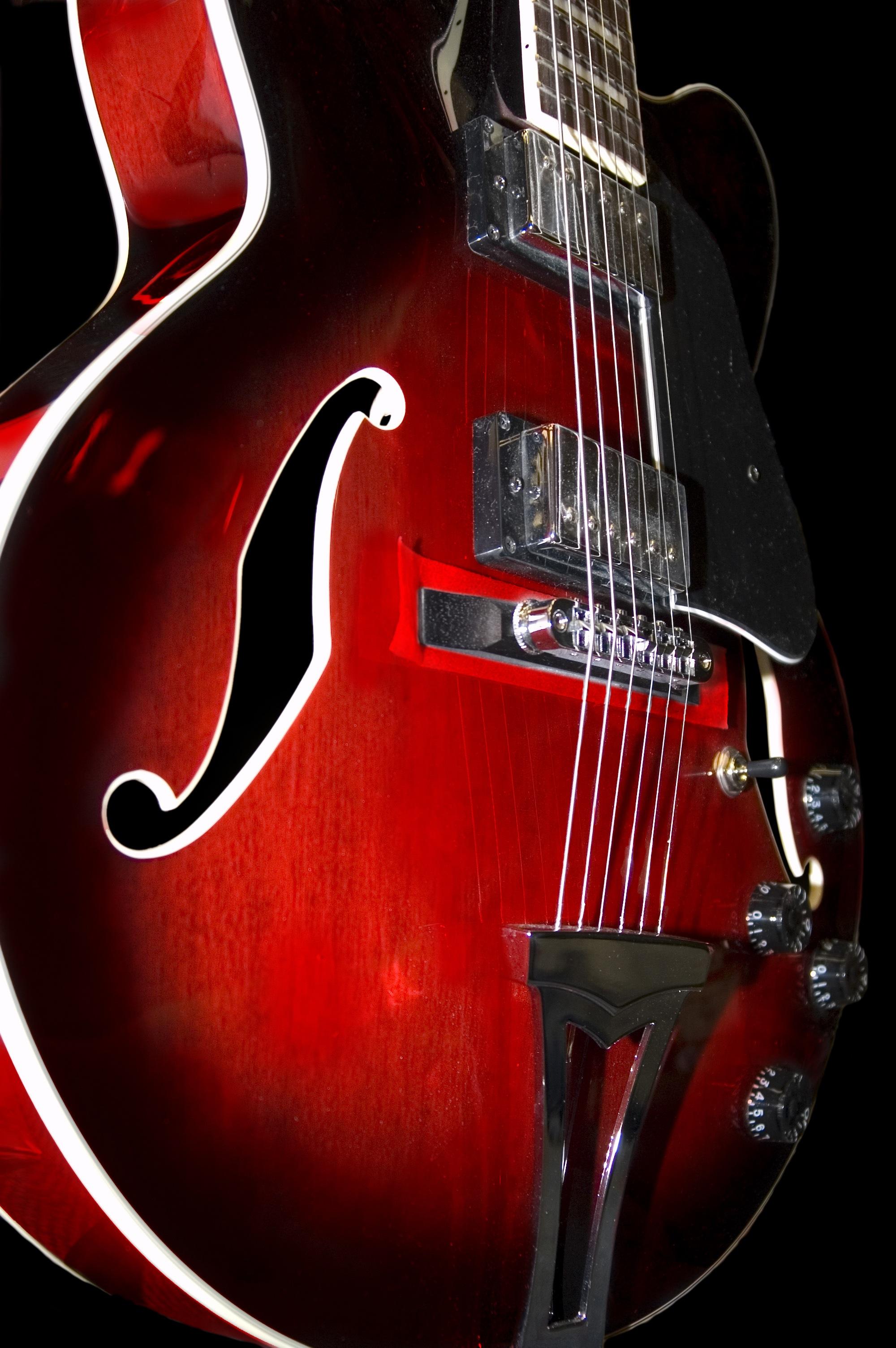 2000x3008 Four of the Smallest Jazz Guitars