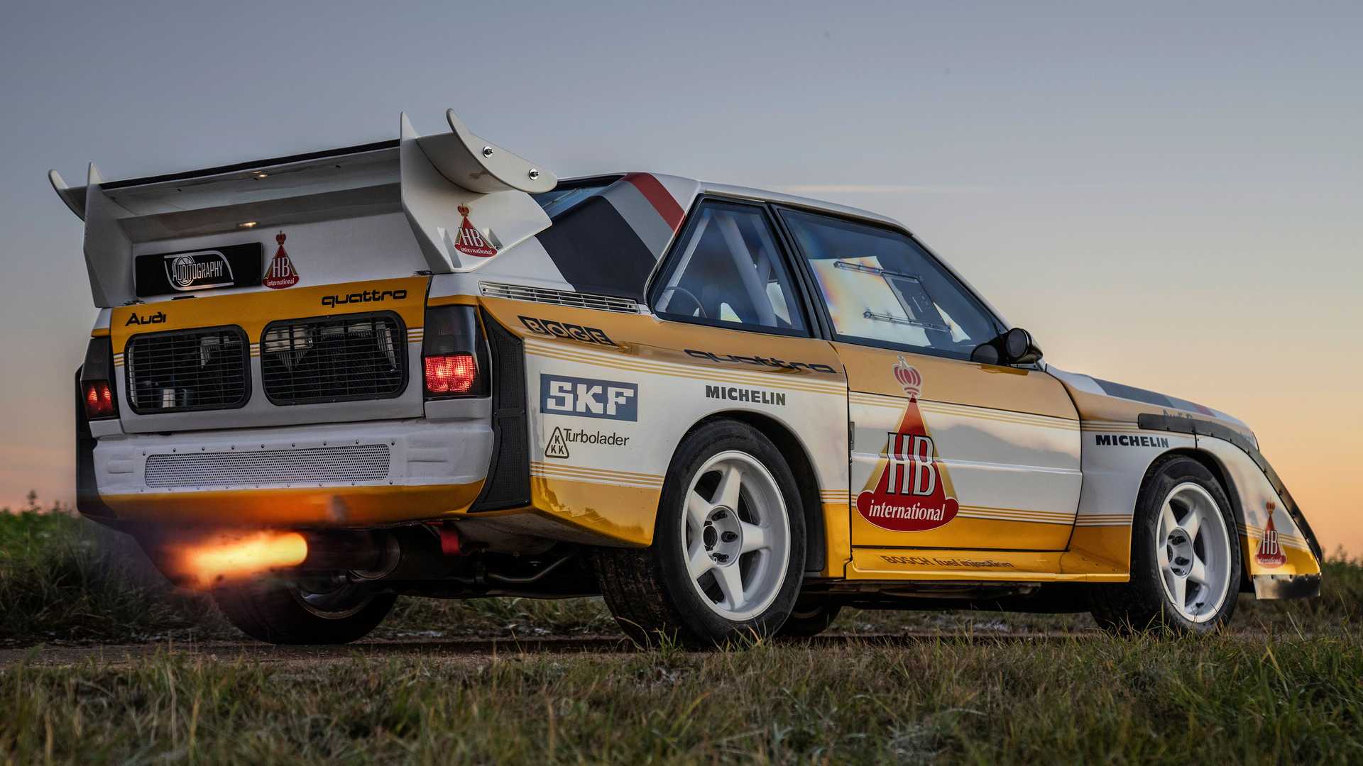 Audi quattro s1 красная обои