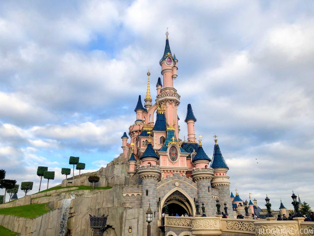 1024x768 RUMOR: Sleeping Beauty Castle May Undergo Extensive Refurbishment at Disneyland Paris; No Christmas Lights Installed This Year