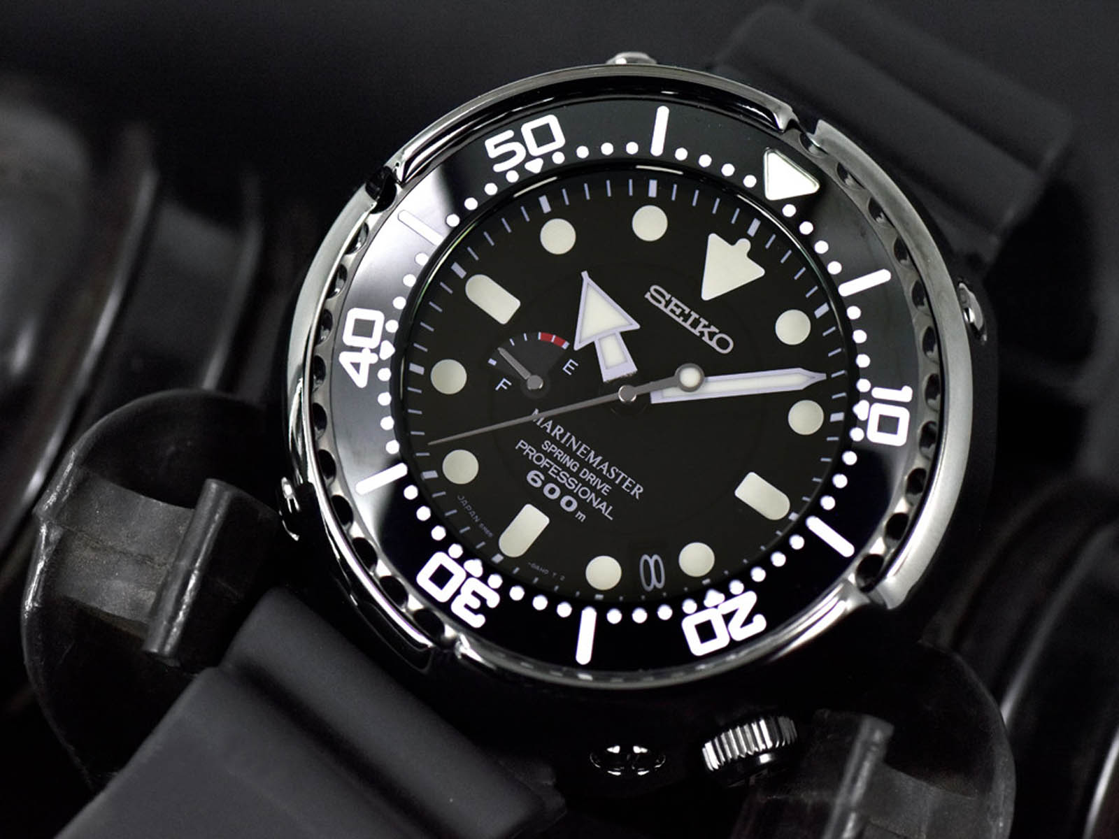 1600x1200 Seiko Spring Drive Watches