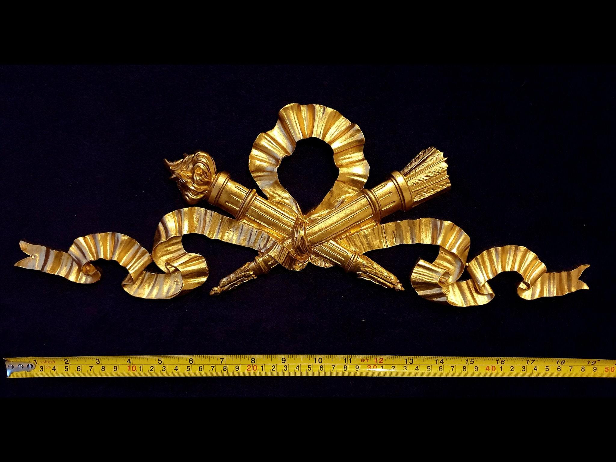 2048x1536 Large Gilt or White French Empire Napoleon Style Decorative