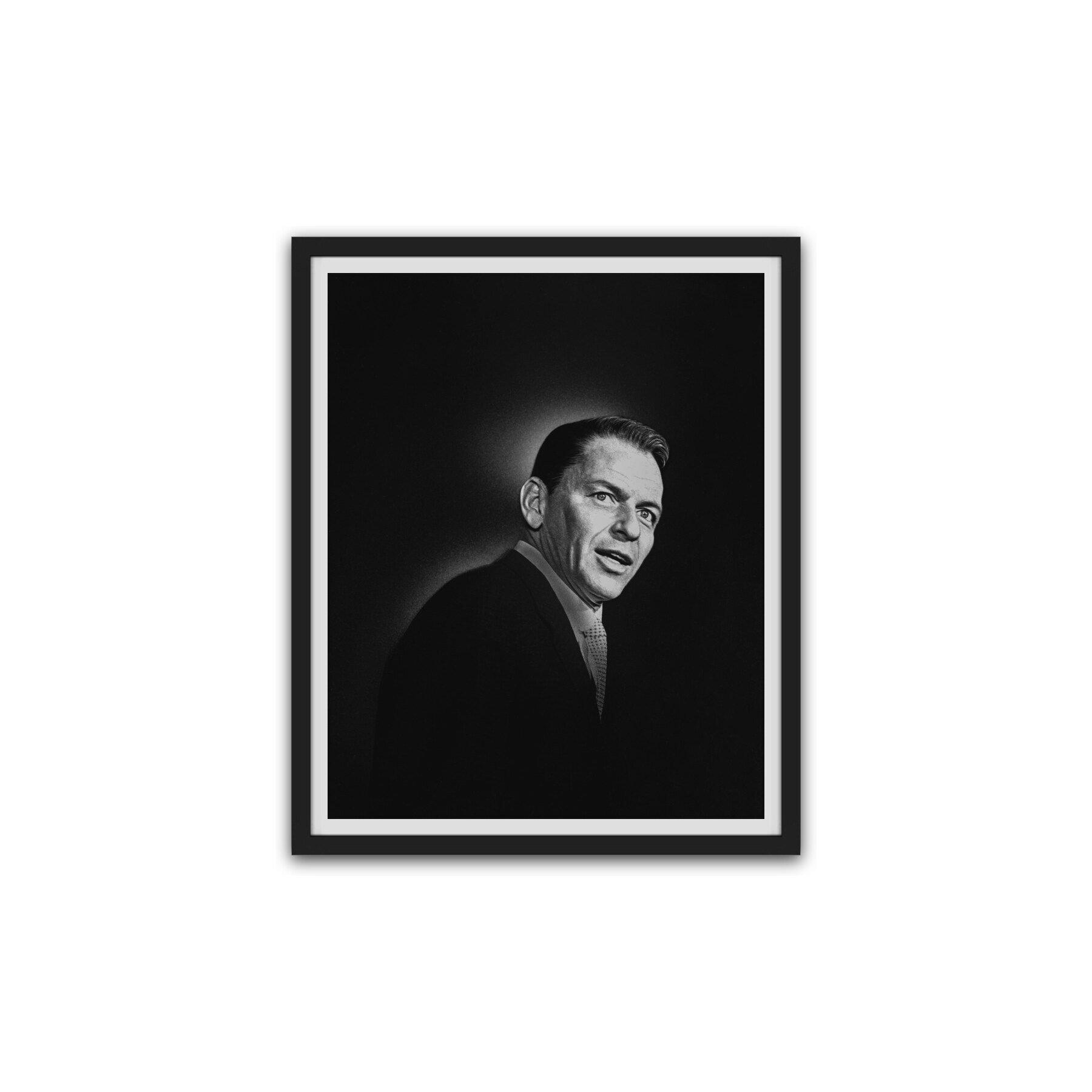 1800x1800 GlobePhotos Frank Sinatra: The Sultan Of Swoon by Globe Photo Archives