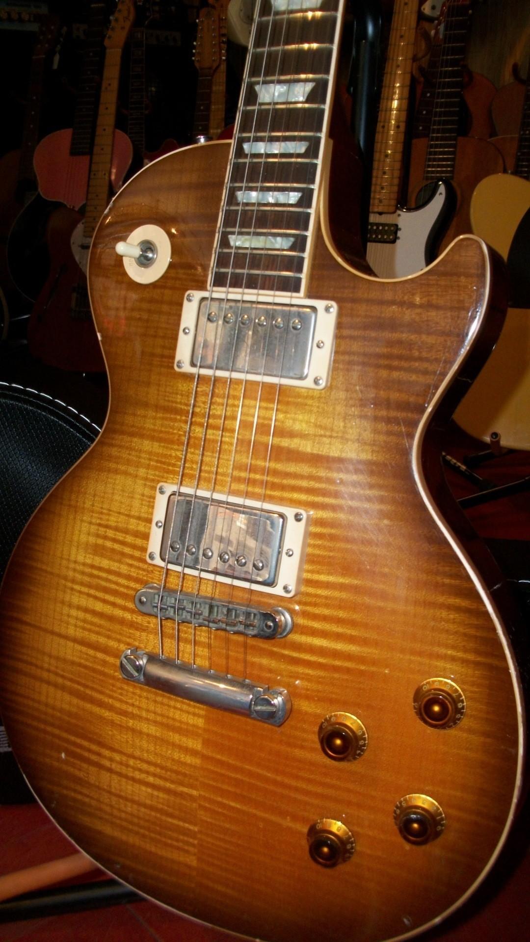 1080x1920 Old Electric Guitar iPhone 6 Plus HD Wallpaper