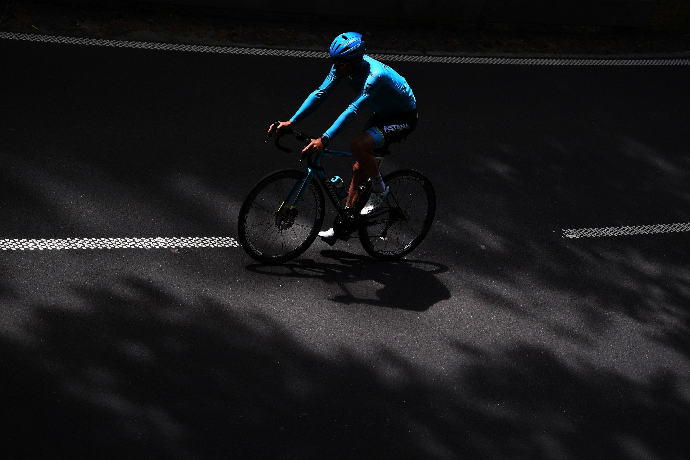 2400x1600 Bike Hacking 101: Learn to Maintain and Upgrade Your Ride