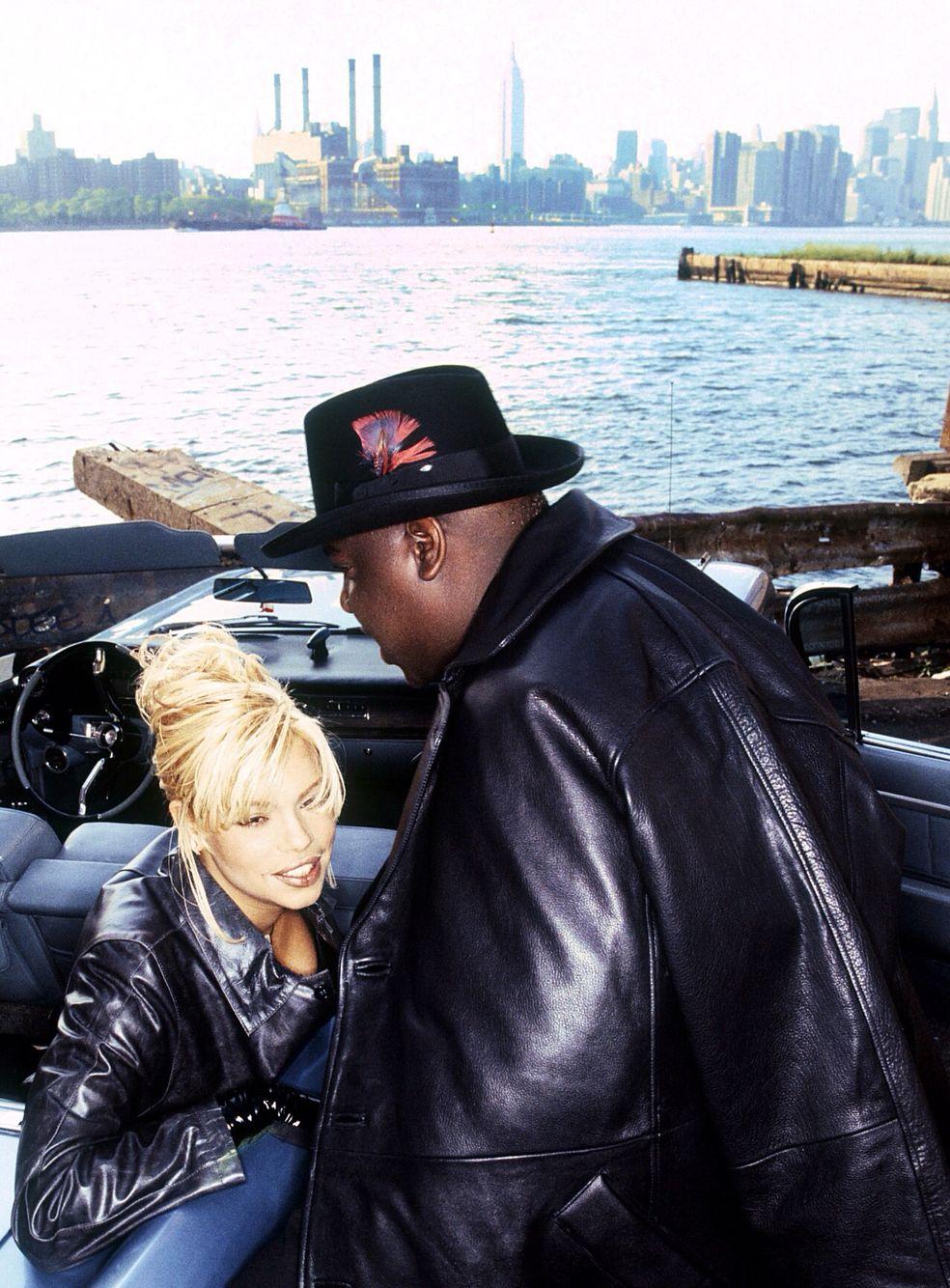984x1334 Faith Evans x Biggie x Vibe Magazine (October 1995). Faith evans, Hip hop, Vibe magazine