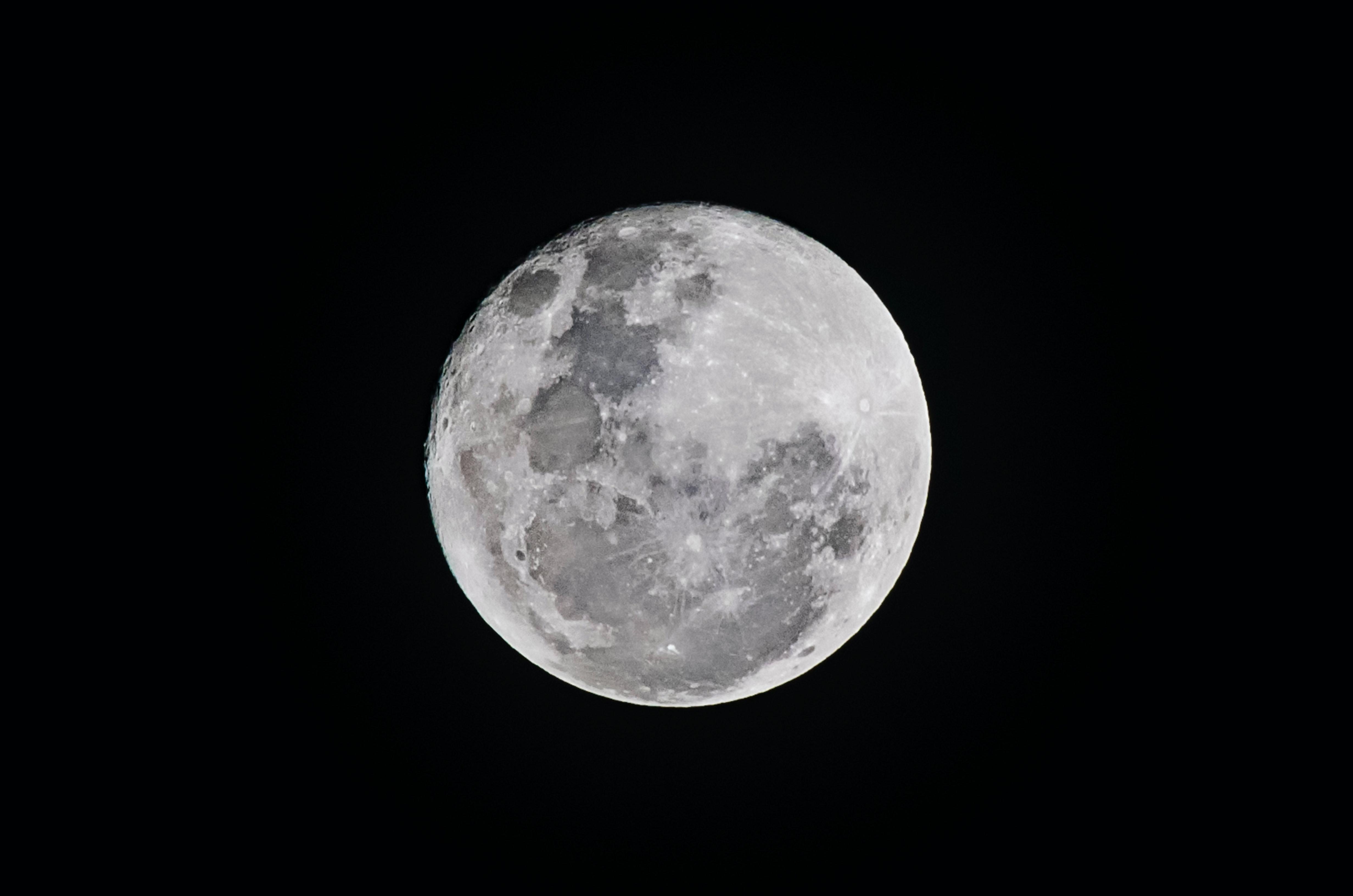 4928x3264 Best Moon Image · 100% Free Downloads