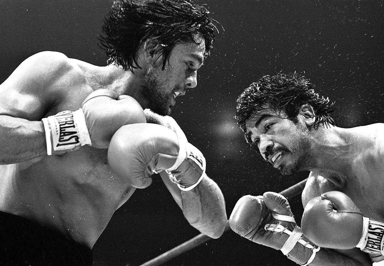 1300x900 Roberto Duran vs Carlos Palomino at Madison Square Garden, June 1979. Roberto durán, Duran, Boxing image