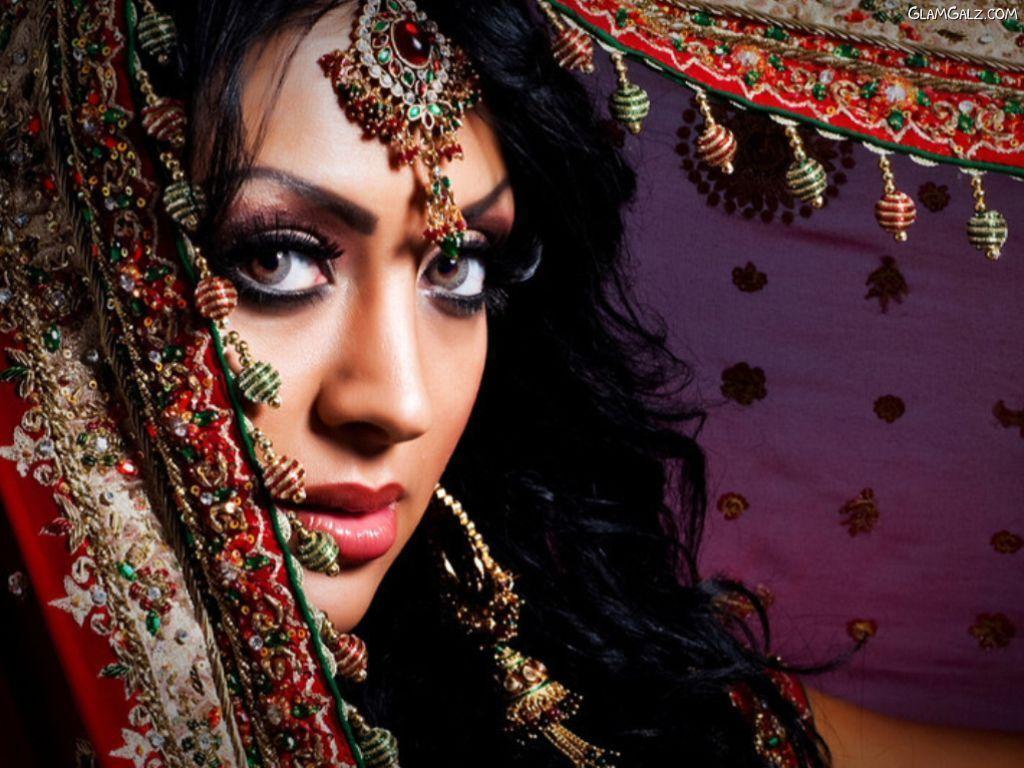 Indian Female Wallpapers - Top Free Indian Female Backgrounds -  WallpaperAccess
