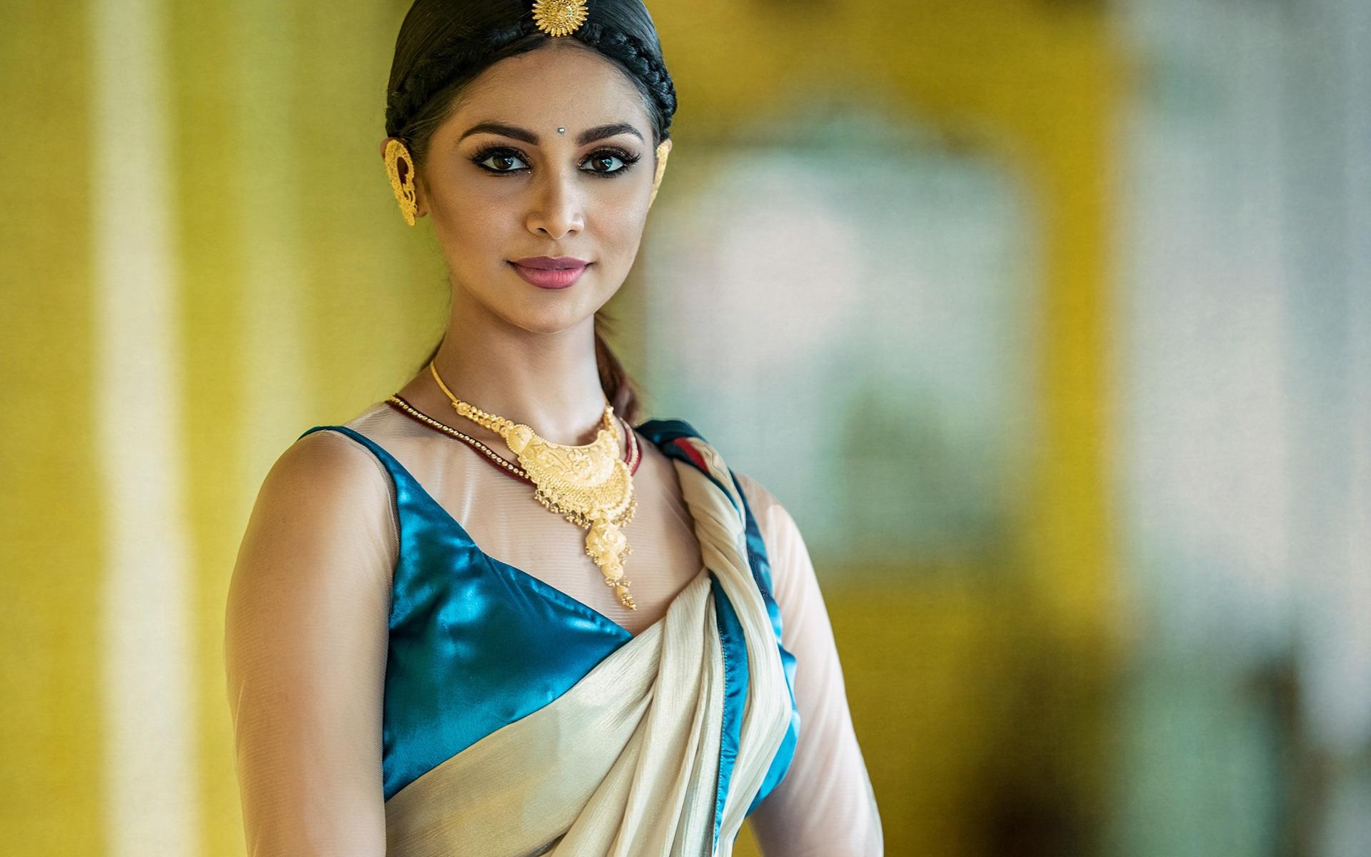 1920x1200 Download wallpaper Darshithmitha Gowda, Sari, Indian fashion model, portrait, Indian female traditional dress, Bollywood, India, actress for desktop with resolution 1920x1200. High Quality HD picture wallpaper