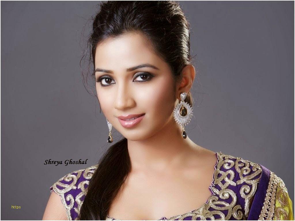 1024x768 Indian Stylish Girl Wallpaper