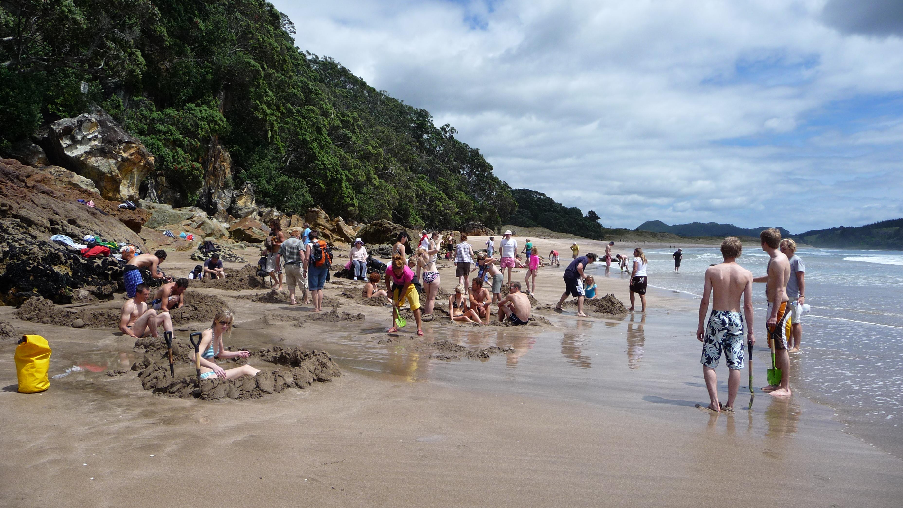 3712x2088 Hot Water Beach