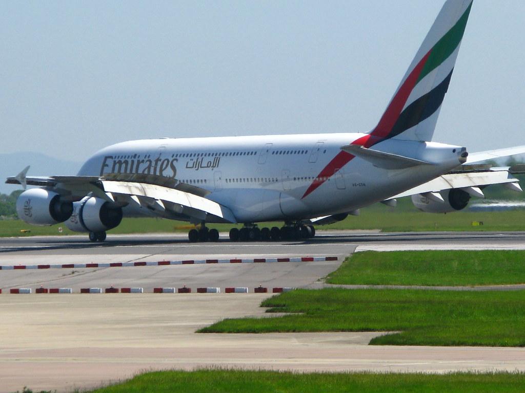 1024x768 Emirates Airbus A Landing at Manchester Full Flaps O