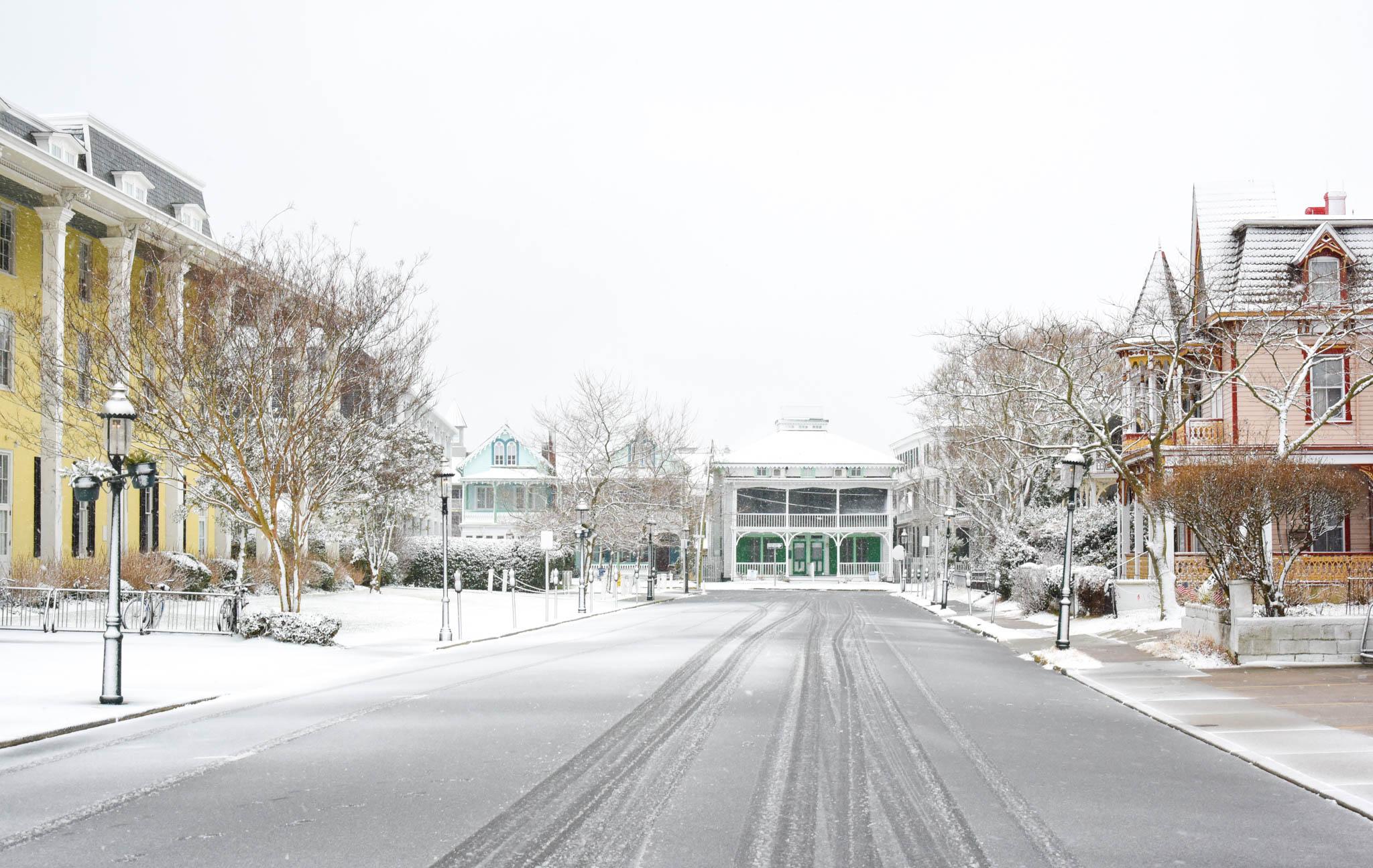 2048x1296 picture from yesterday's snowfall