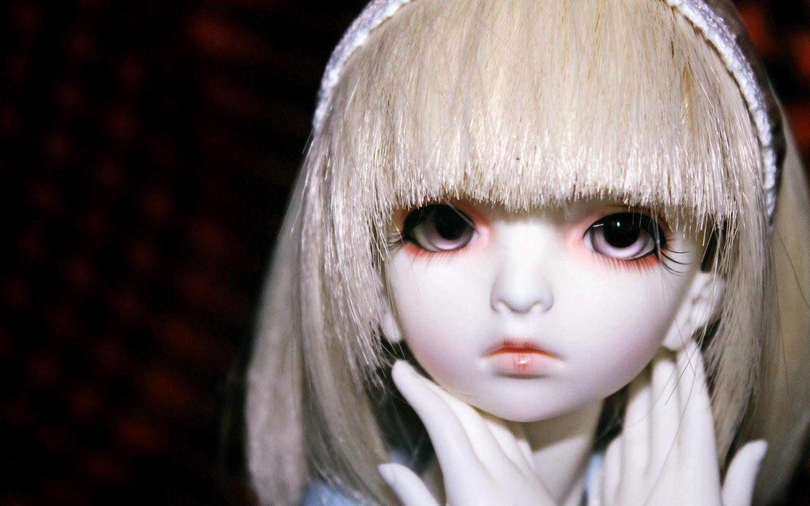 1600x1000 Creepy Doll Wallpaper