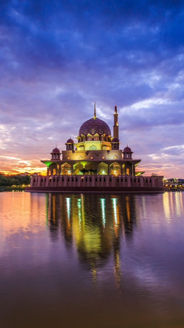 750x1334 Religious Putra Mosque