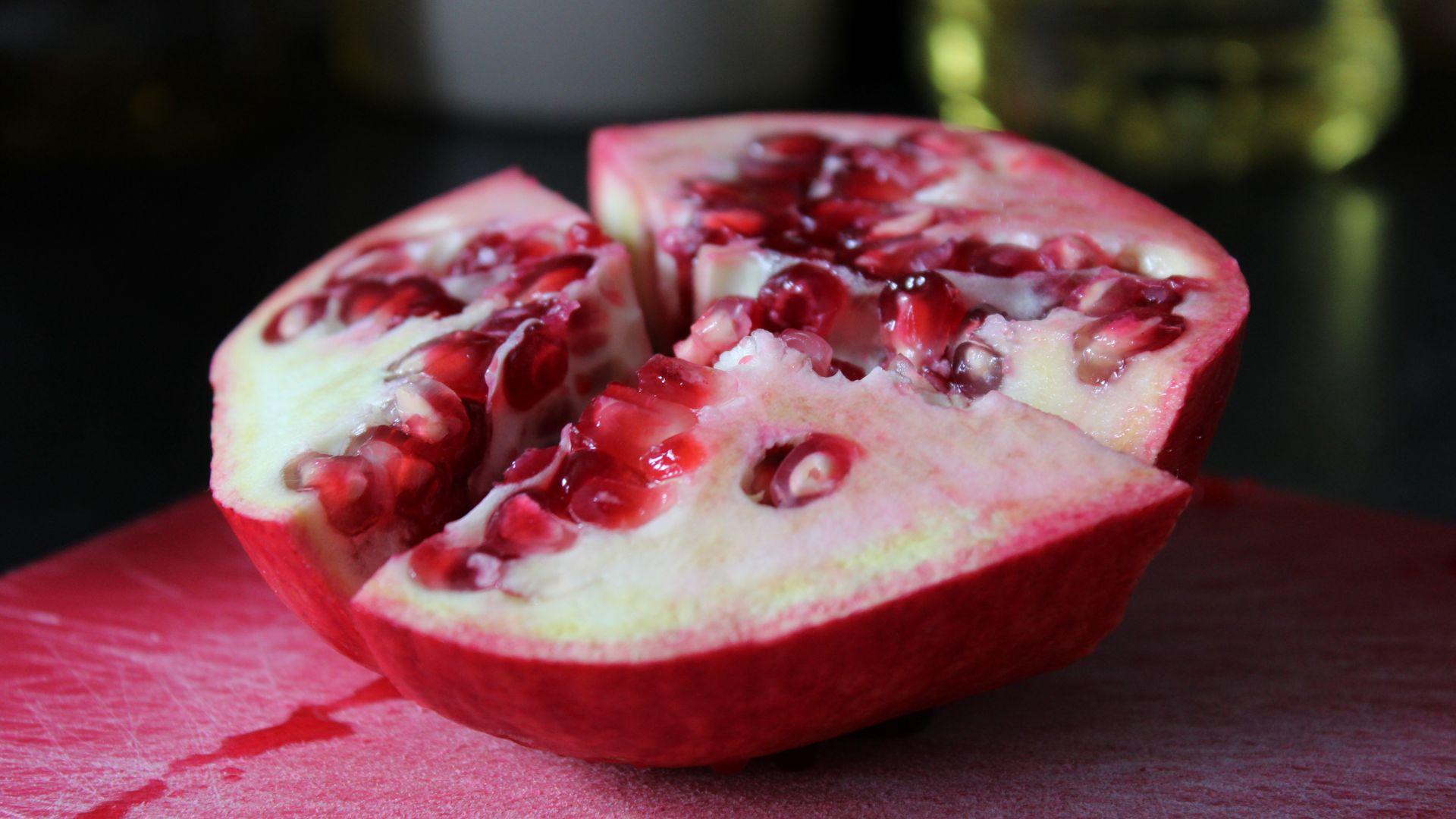 1920x1080 Desktop Wallpaper Pomegranate Fruit Slice, HD Image, Picture, Background, Svbc I