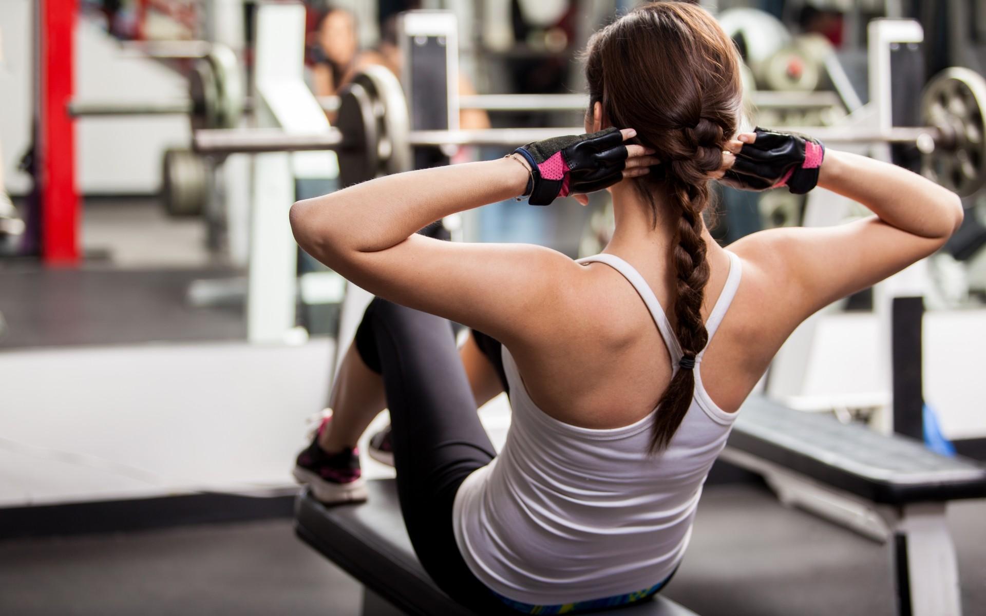 1920x1200 Brunette in the gym, workout wallpaper download. Wallpaper, picture, photo