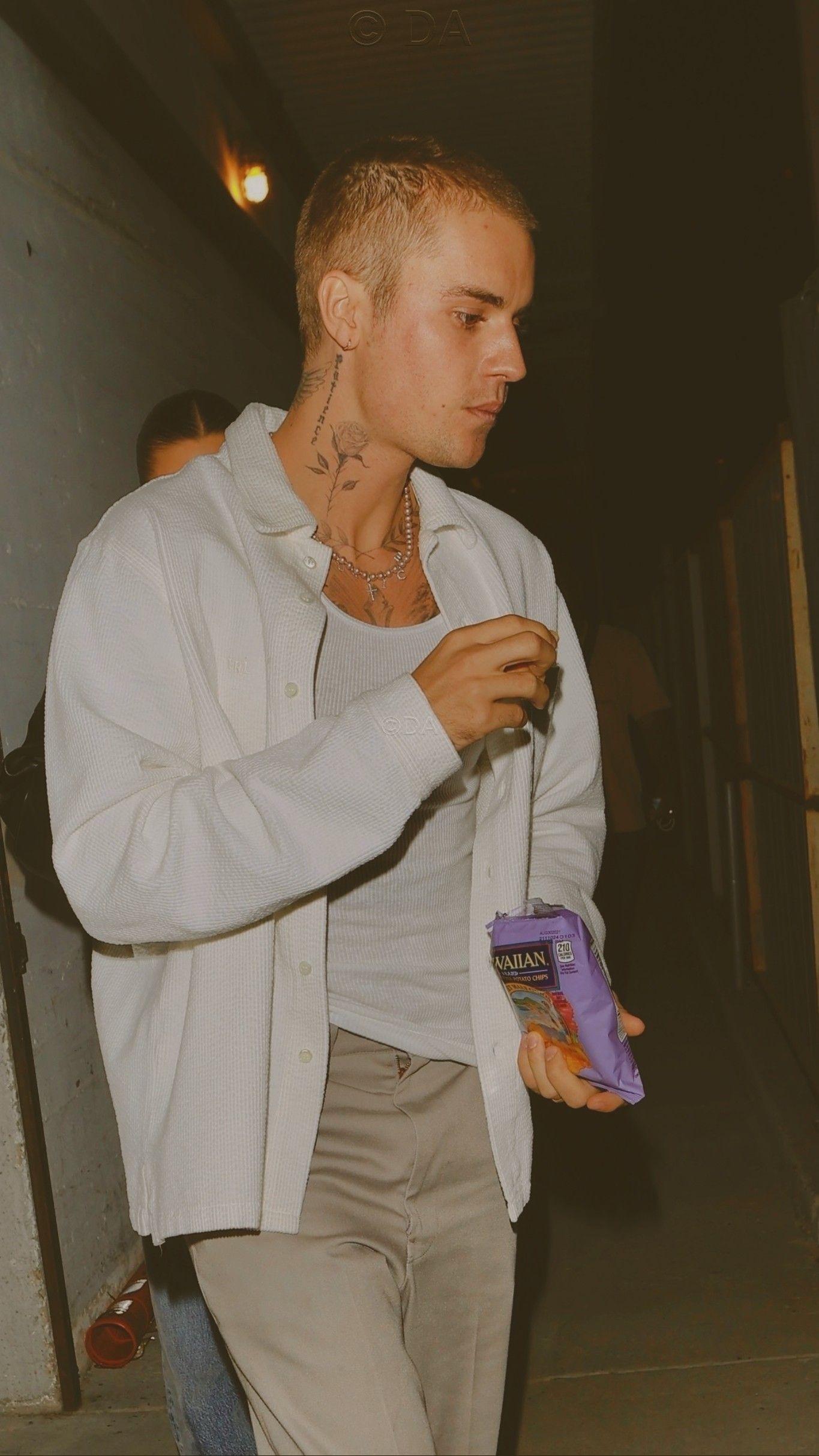 1365x2426 Justin Bieber Wallpaper
