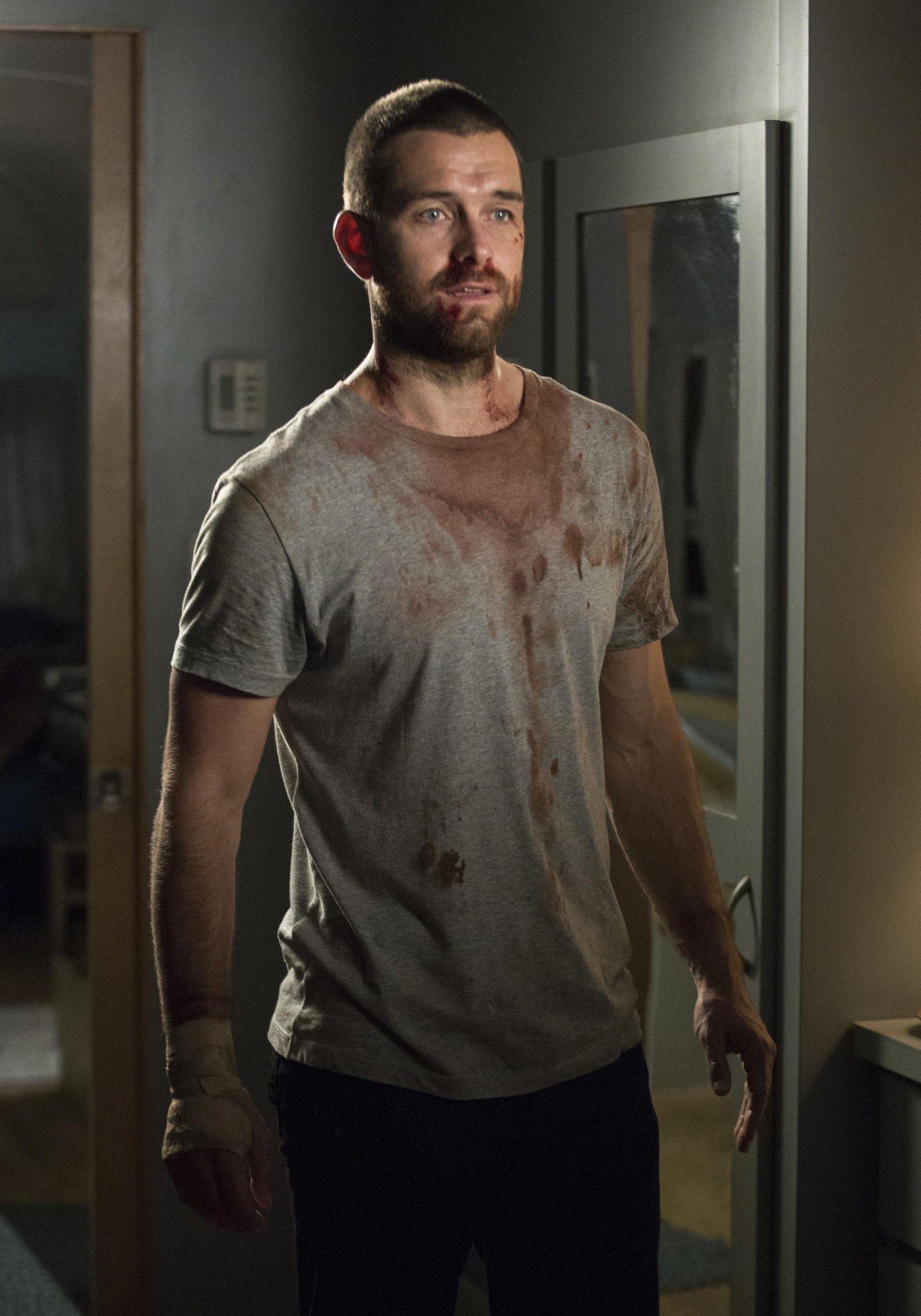 1920x2740 Antony Starr Wallpaper