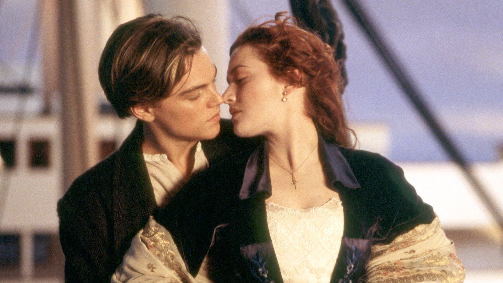 1600x900 Kate Winslet: Jack 'Could Have Fit on That Door' in 'Titanic'
