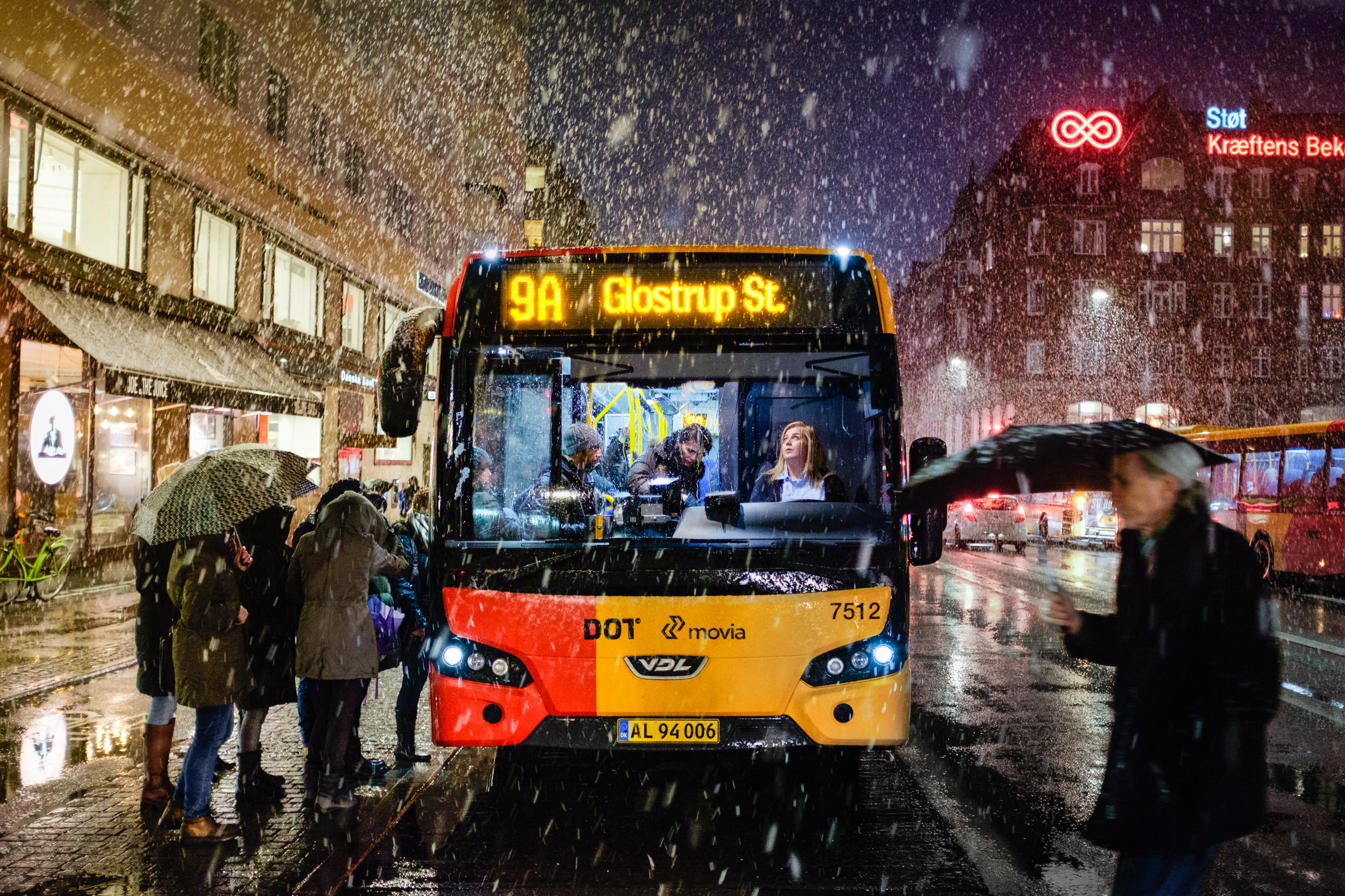 4766x3177 Danish bus 9A at Christianshavn in the snow. Winter in Copenhagen, Denmark (København, Danmark)