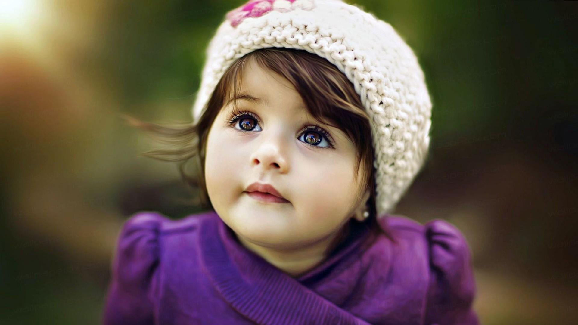 1920x1080 Cute Adorable Girl Baby Is Looking Up Wearing Purple Dress HD Cute Wallpaper