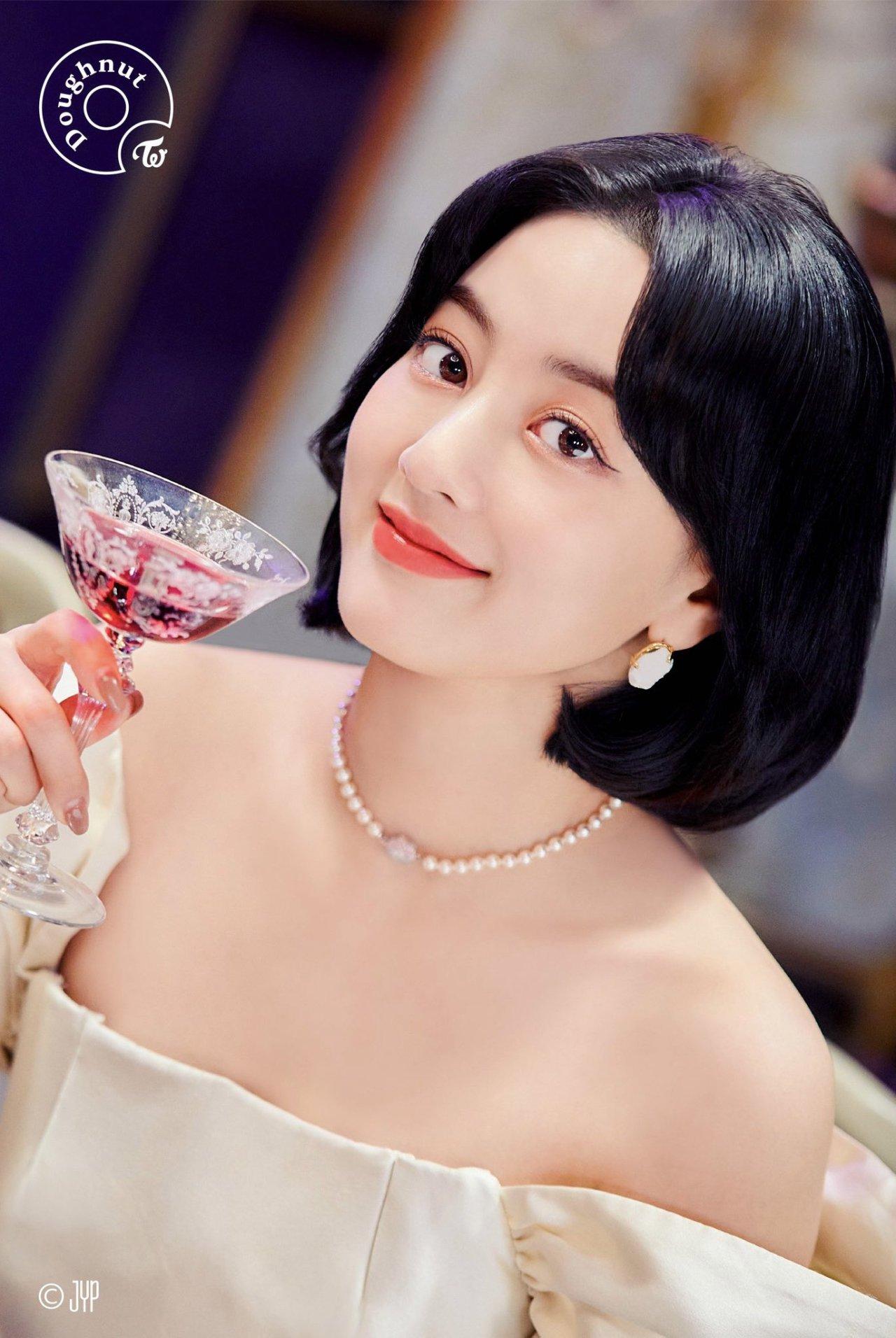 1280x1912 all for jihyo!